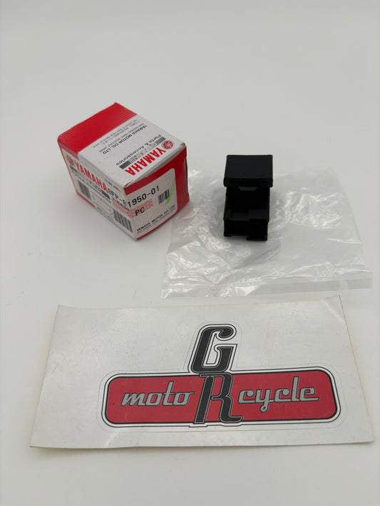 YAMAHA RELAY ASSY (SUB 8FP-81950-00-00 ) 8FP-81950-01-00 Y19