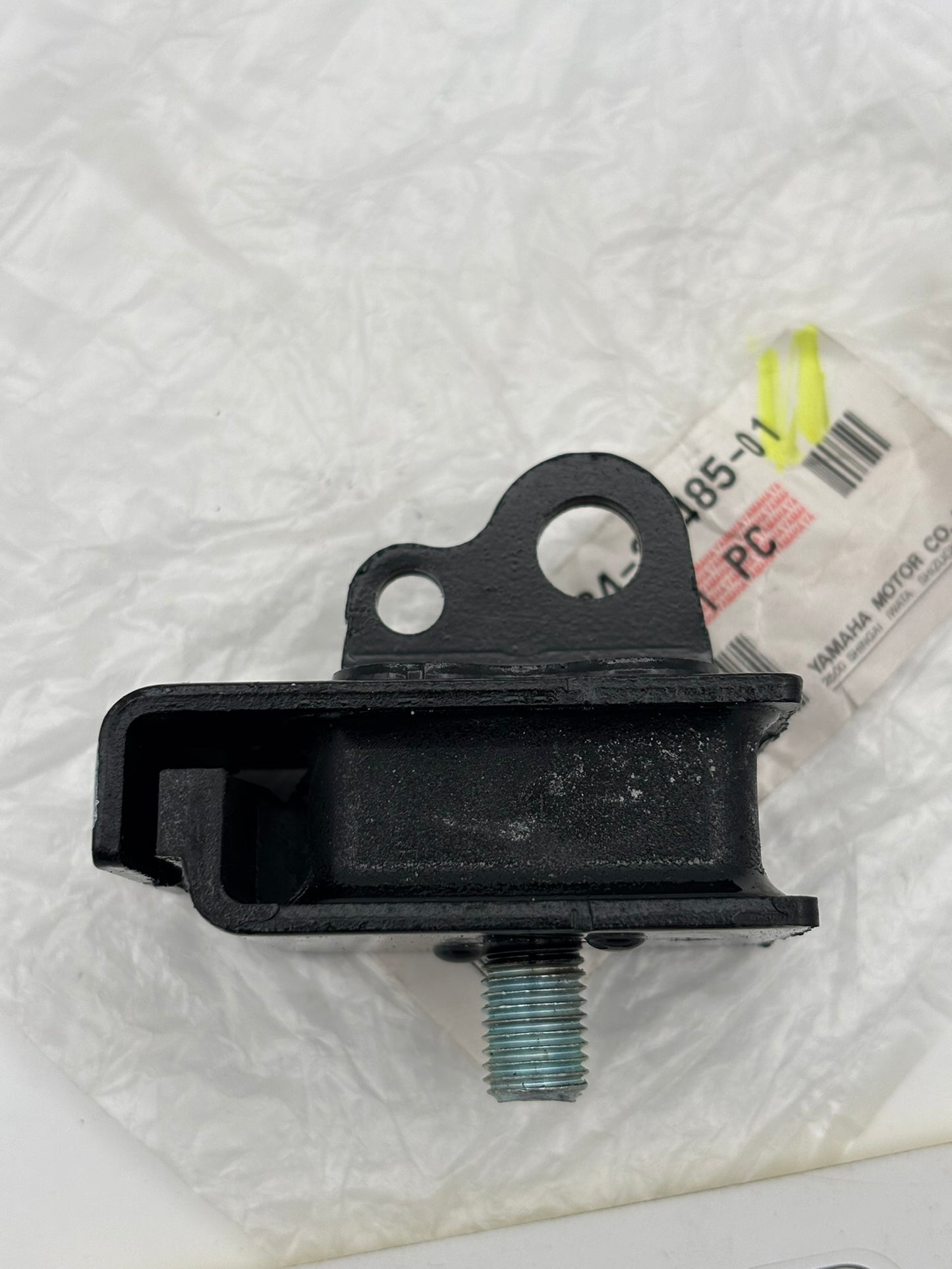 YAMAHA RUBBER DAMPER 1. (SUB 3B4-21485-00-00 ) 3B4-21485-01-00 Y19