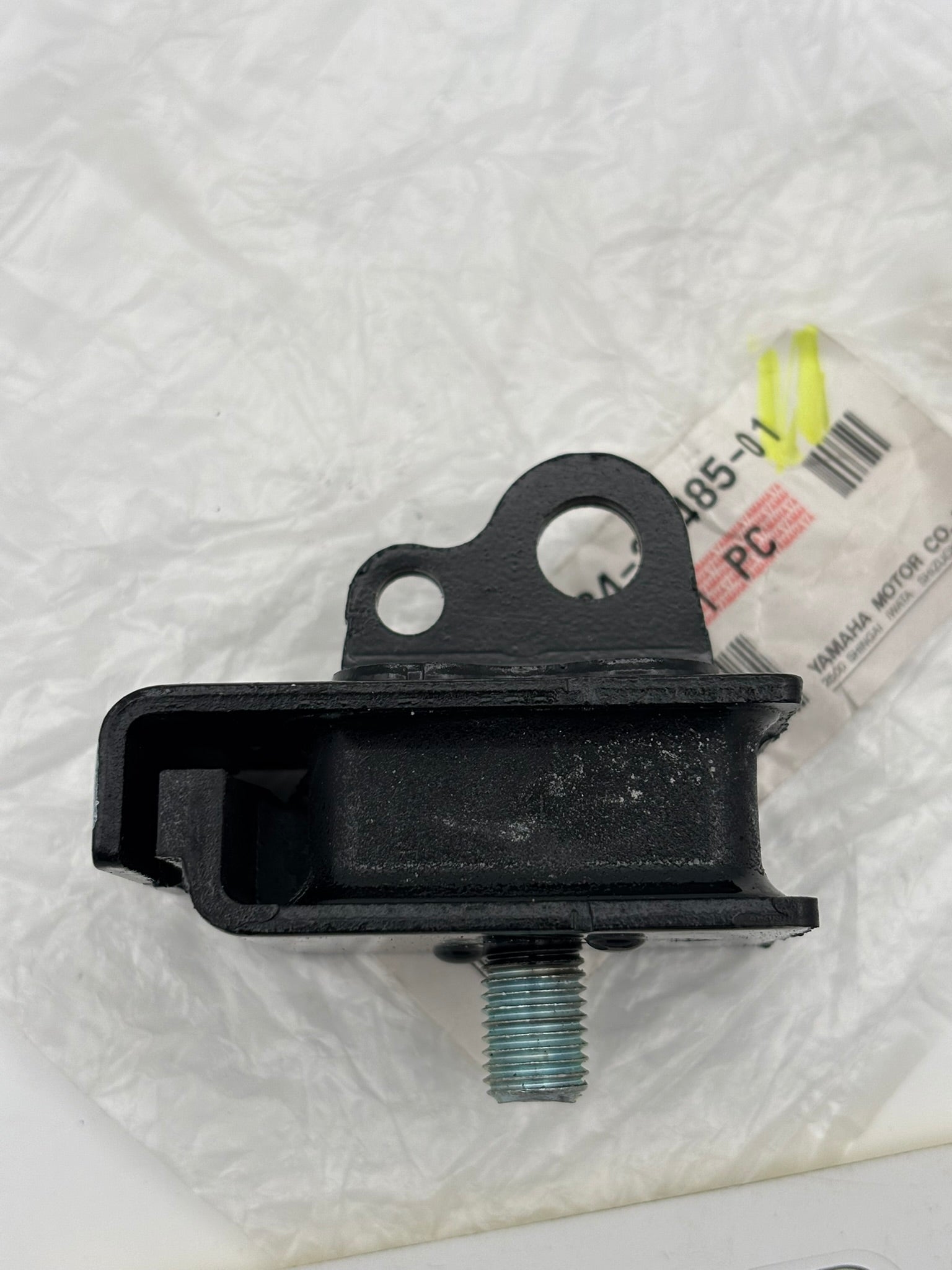 YAMAHA RUBBER DAMPER 1. (SUB 3B4-21485-00-00 ) 3B4-21485-01-00 Y19