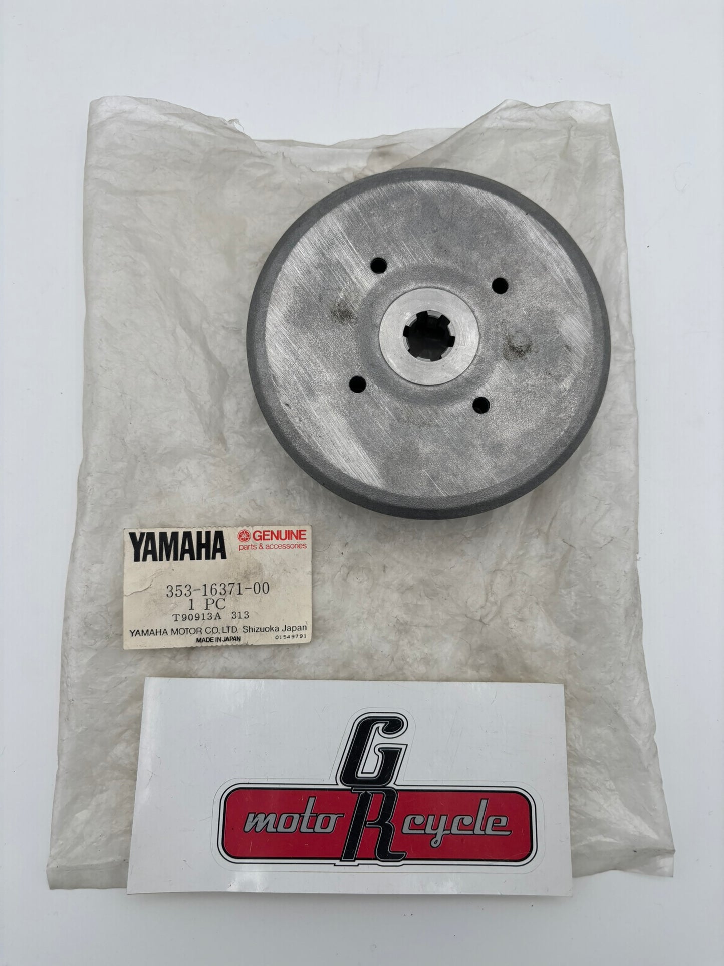 YAMAHA CLUTCH BOSS 353-16371-00-00 Y20