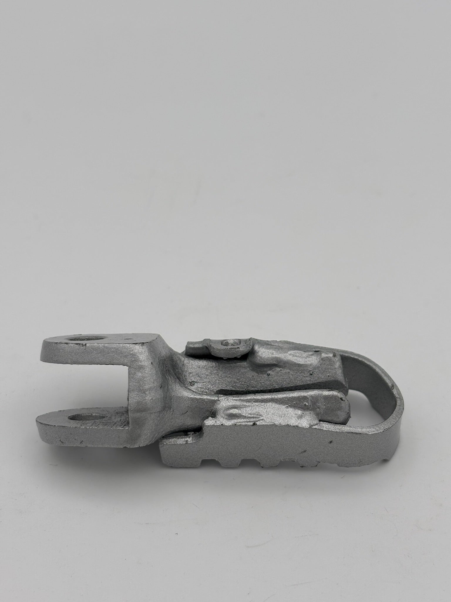 YAMAHA RIGHT FOOTREST 434-27421-00-35 Y20