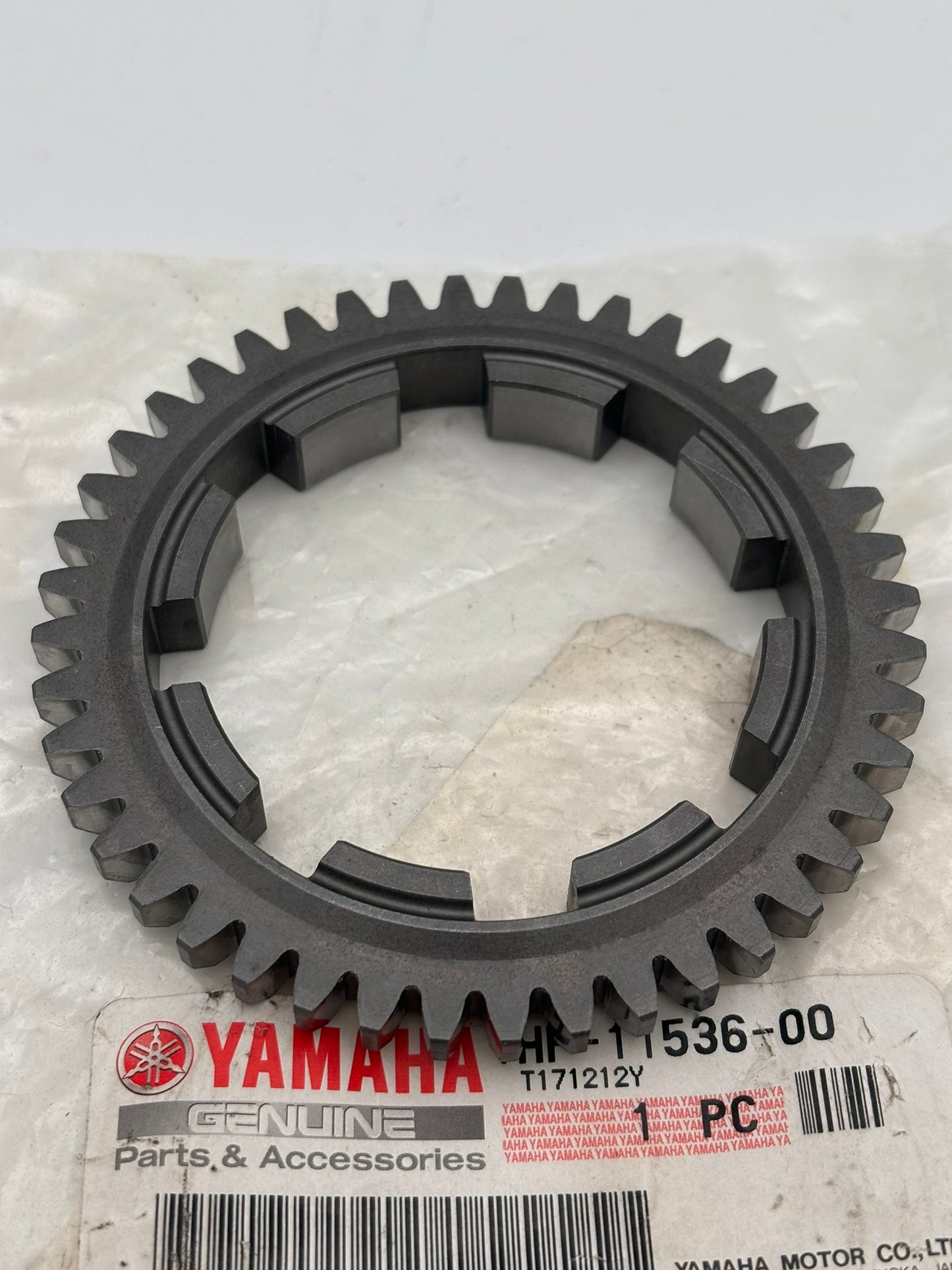 YAMAHA DRIVE GEAR (44T) 1HP-11536-00-00 Y18