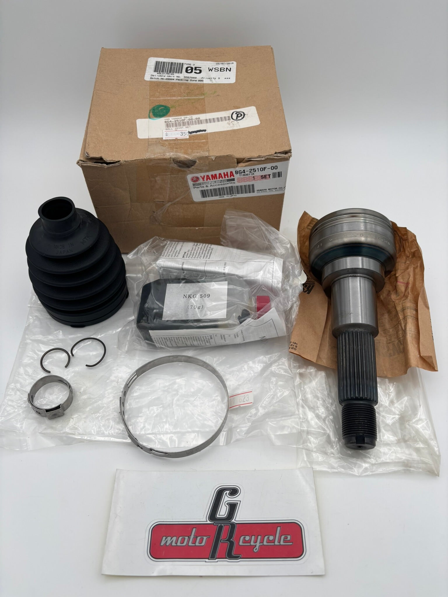 YAMAHA BALL JOINT SET (SUB BG4-2510F-01-00 ) BG4-2510F-00-00 Y21
