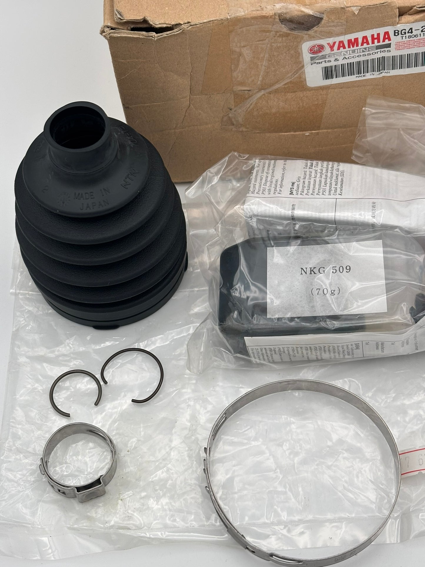 YAMAHA BALL JOINT SET (SUB BG4-2510F-01-00 ) BG4-2510F-00-00 Y21