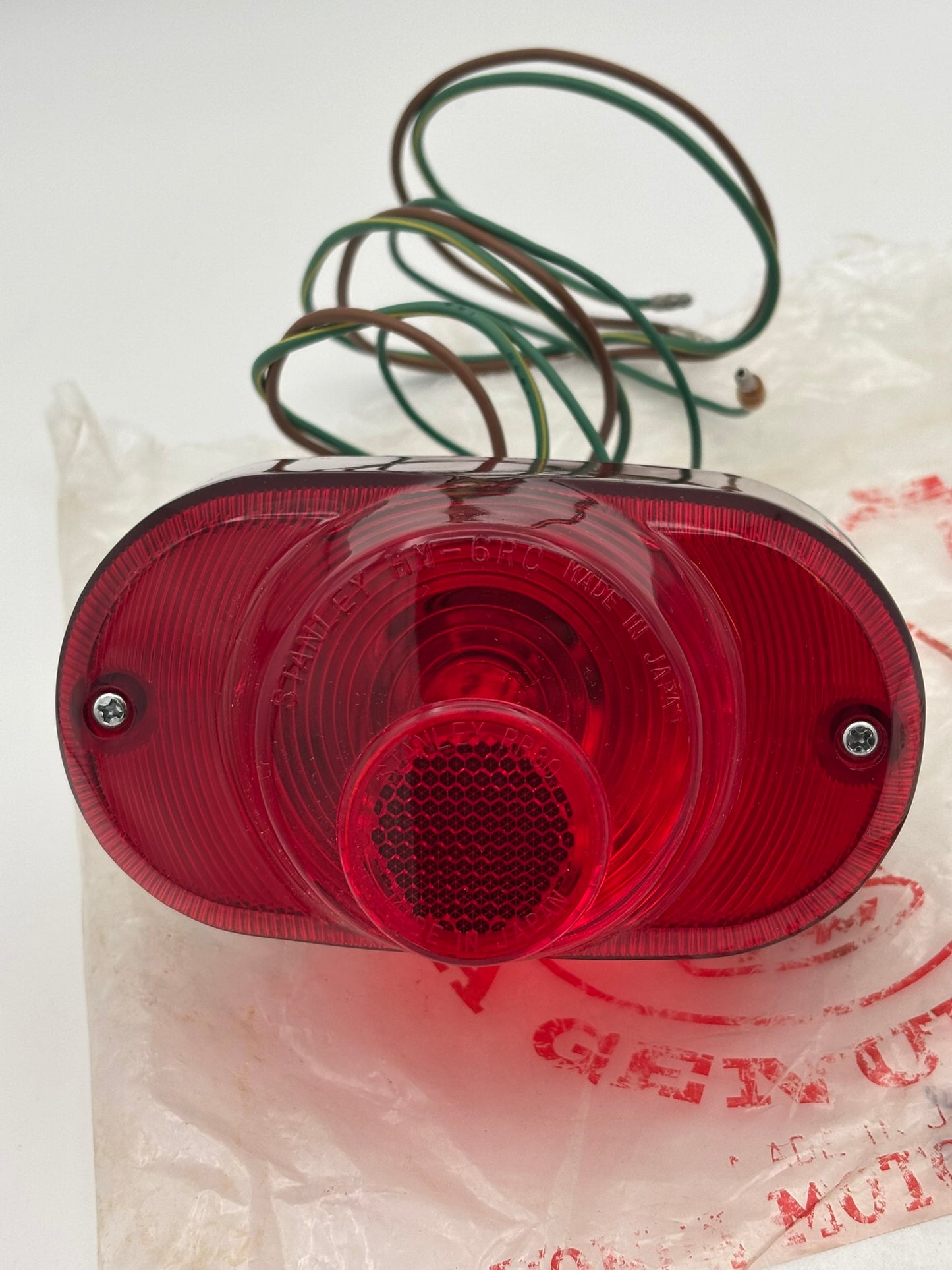 HONDA TAIL LIGHT ASSY (33702-296-000 + 33701-041-671 ) 33700-296-000 H225