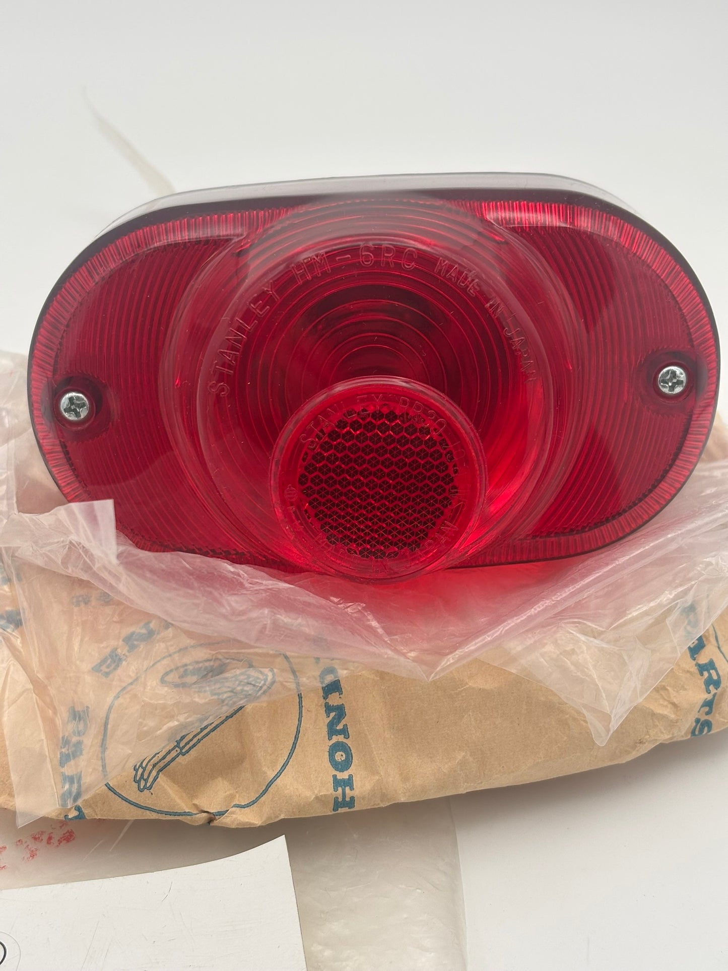 HONDA TAIL LIGHT ASSY 33700-041-602 H225