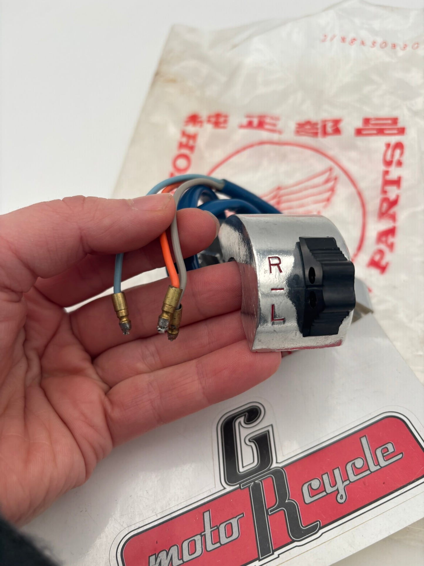 HONDA WINKER SWITCH (SUB 35250-001-000 35250-001-010 ) 35250-001-010 H230