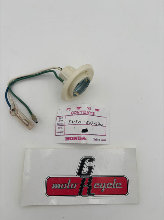 HONDA HEAD LIGHT SOCKET (SUB 33110-KA8-680 ) 33130-243-670 H231