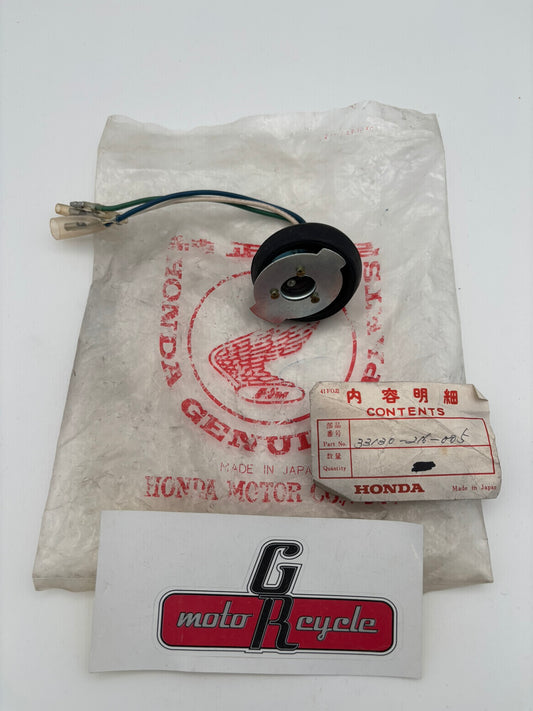 HONDA HEAD LIGHT SOCKET 33130-216-005 H231