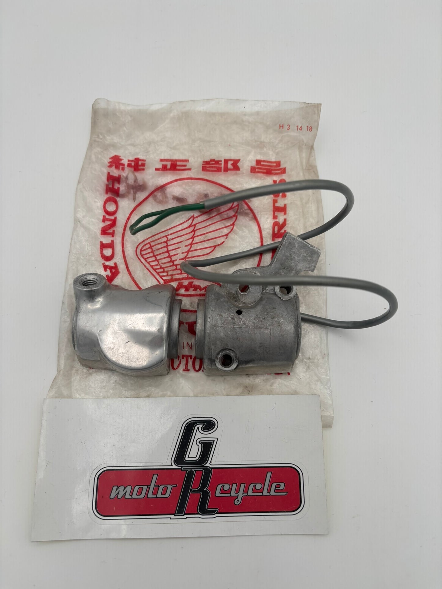 HONDA TURN SIGNAL SWITCH (SUB 35250-028-601 35250-028-602 ) 35250-028-600 H233