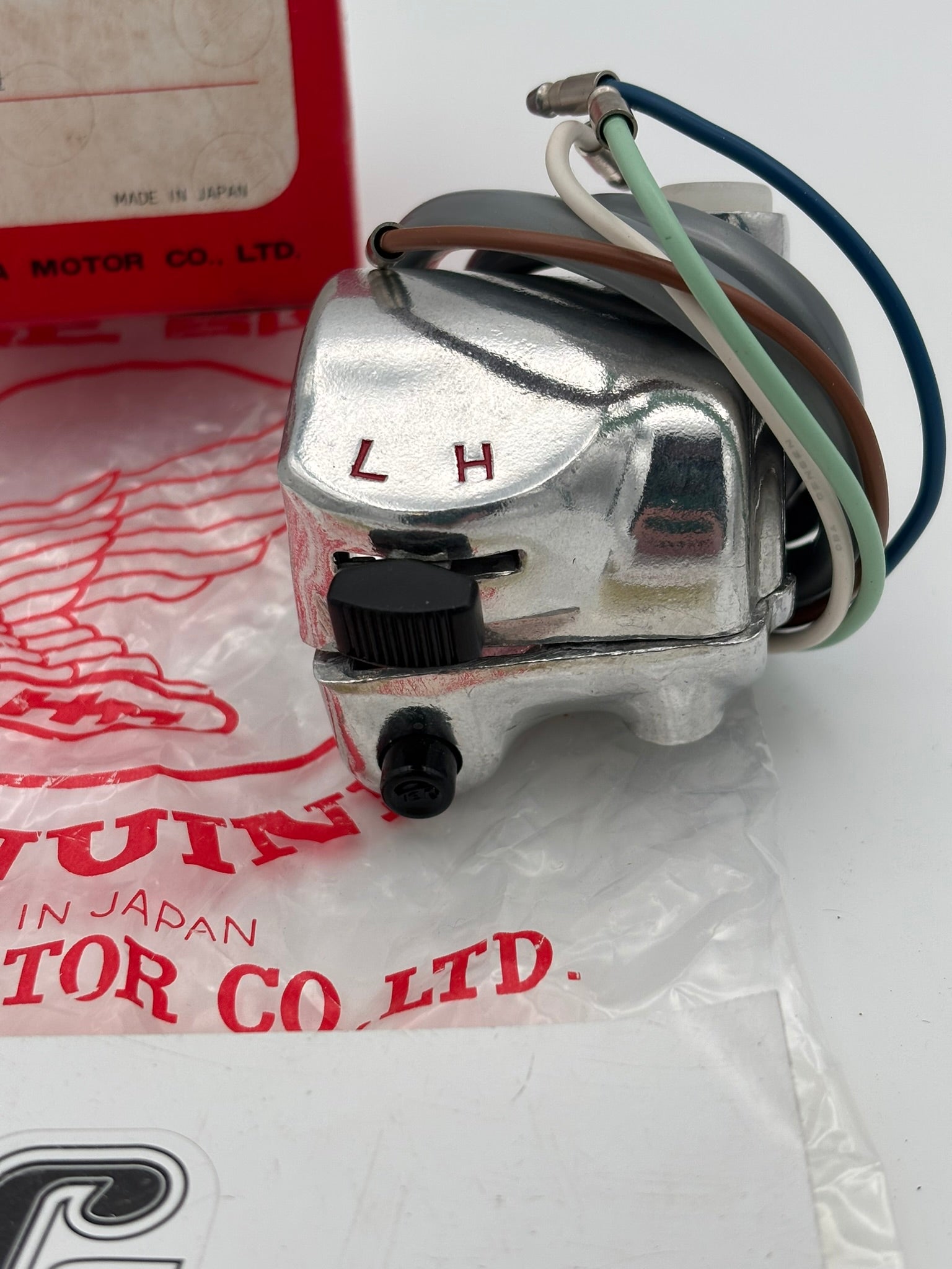 HONDA HORN & DIMMER SWITCH 35300-028-600 H233