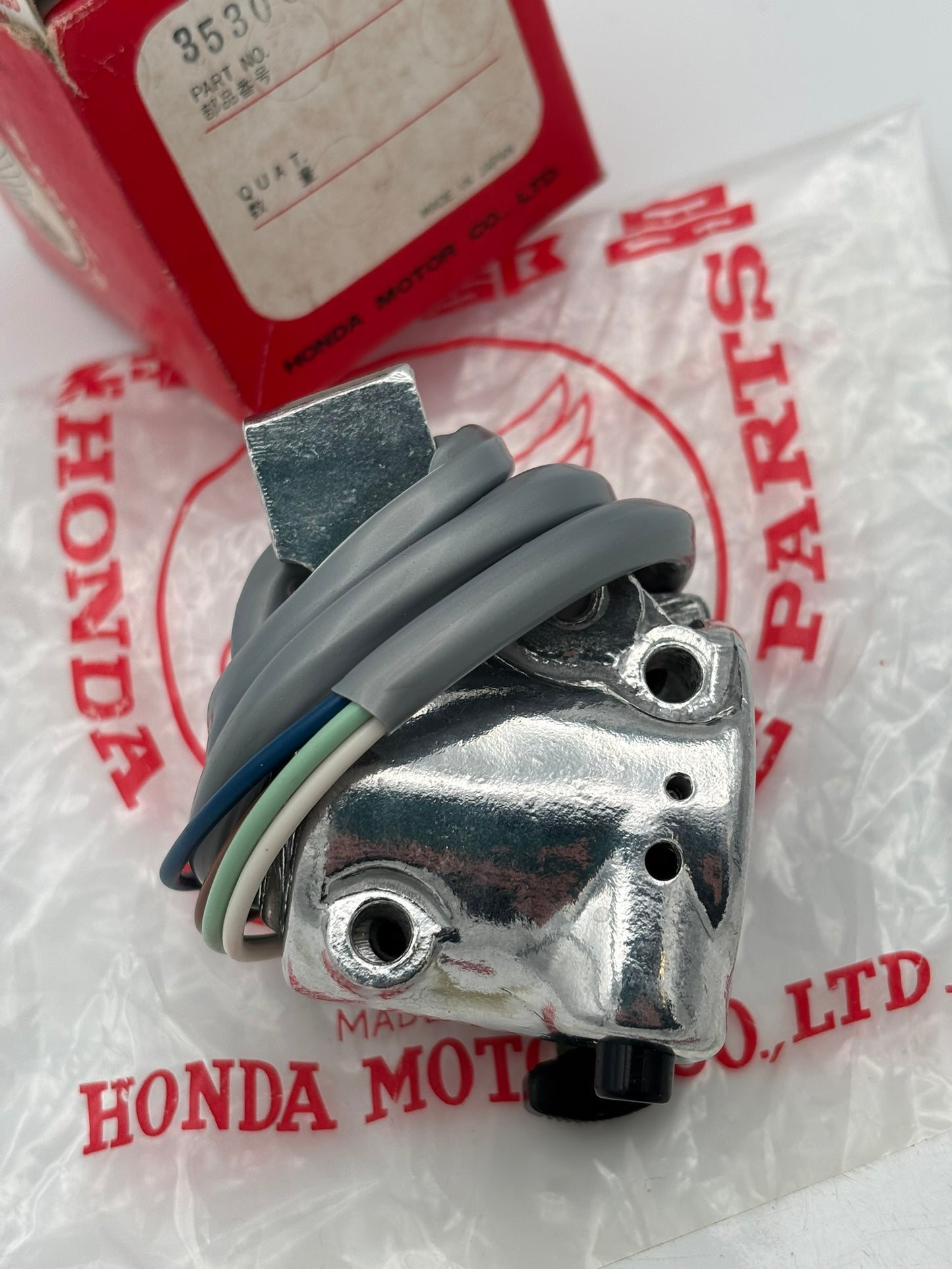 HONDA HORN & DIMMER SWITCH 35300-028-600 H233