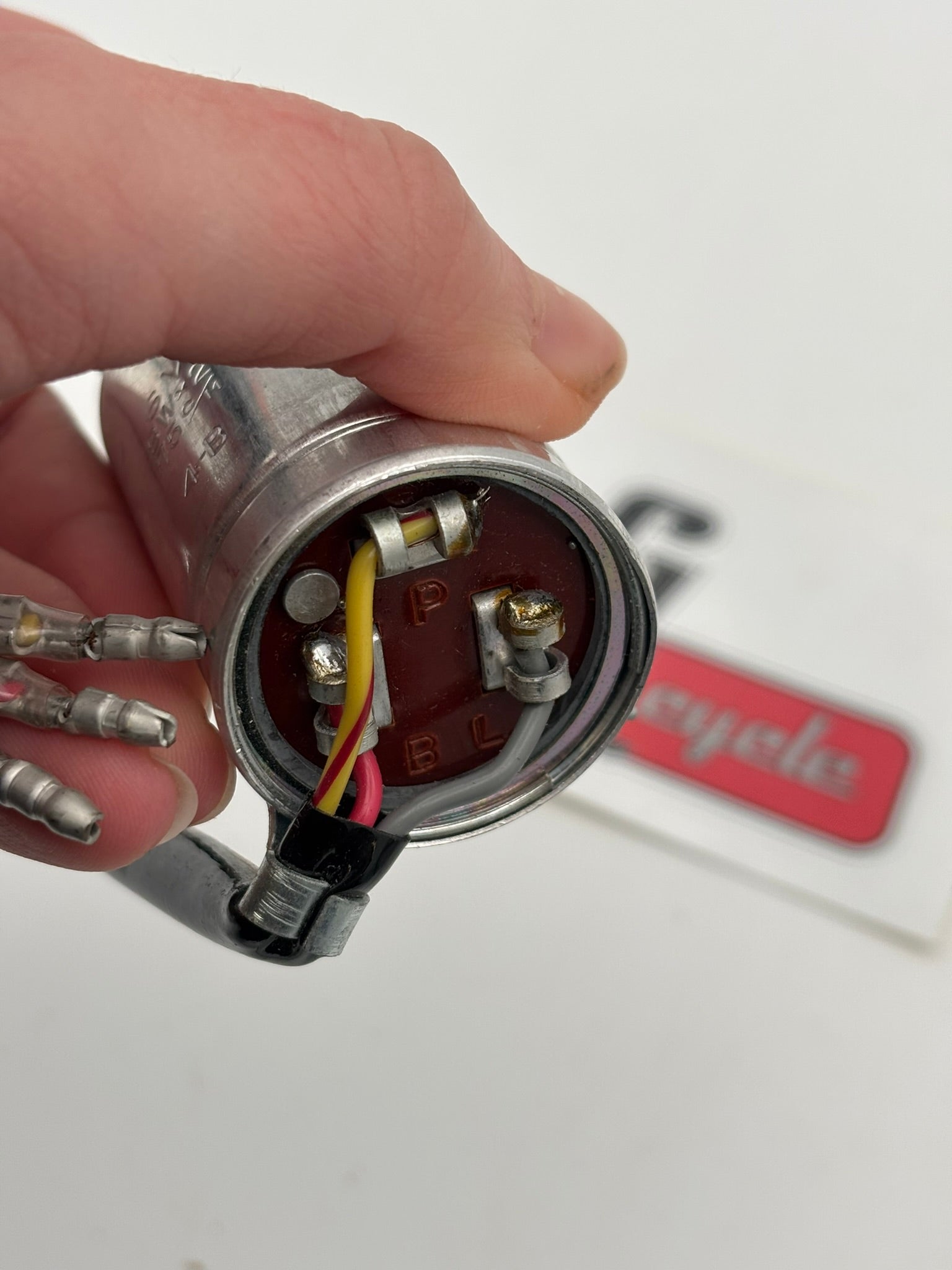 HONDA TURN SIGNAL RELAY (SUB 38300-011-010 38300-011-610 ) C1104861A-MB H234