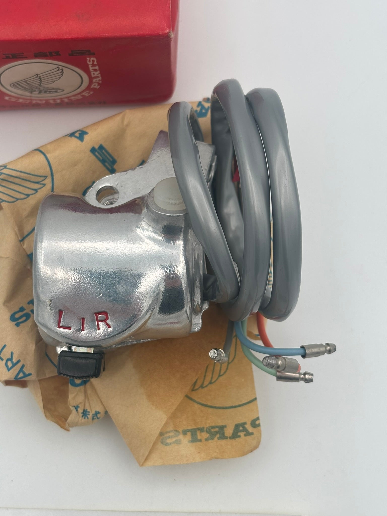 HONDA HORN & TURN SIGNAL SWITCH (SUB 35300-056-020 35300-056-050 ) 35300-056-060 H236