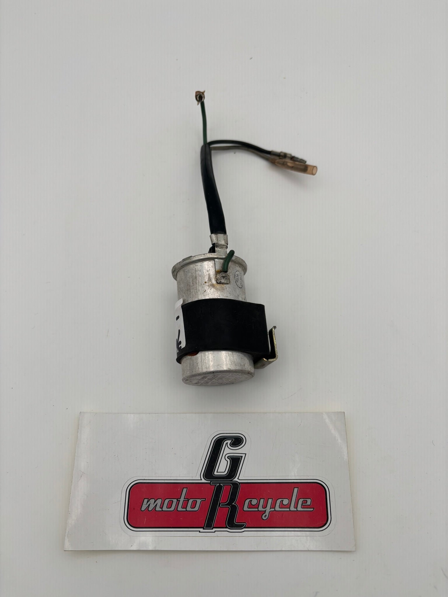 HONDA USED TURN SIGNAL RELAY (SUB 38300-237-600 ) 38300-230-040-U H236