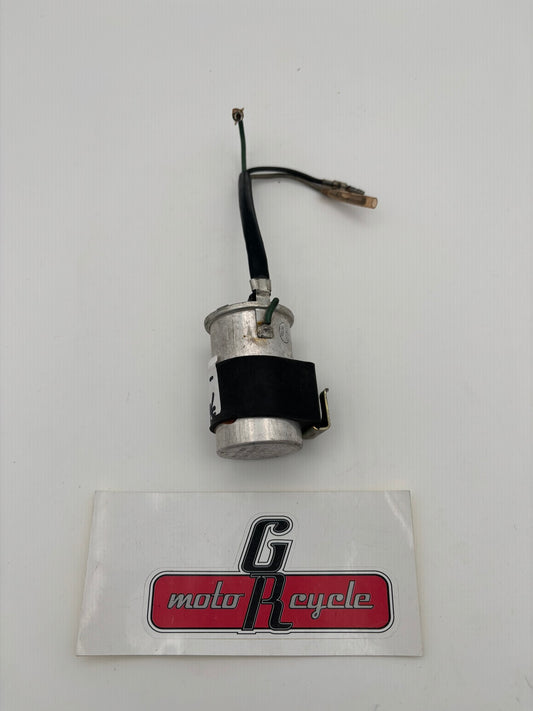 HONDA USED TURN SIGNAL RELAY (SUB 38300-237-600 ) 38300-230-040-U H236
