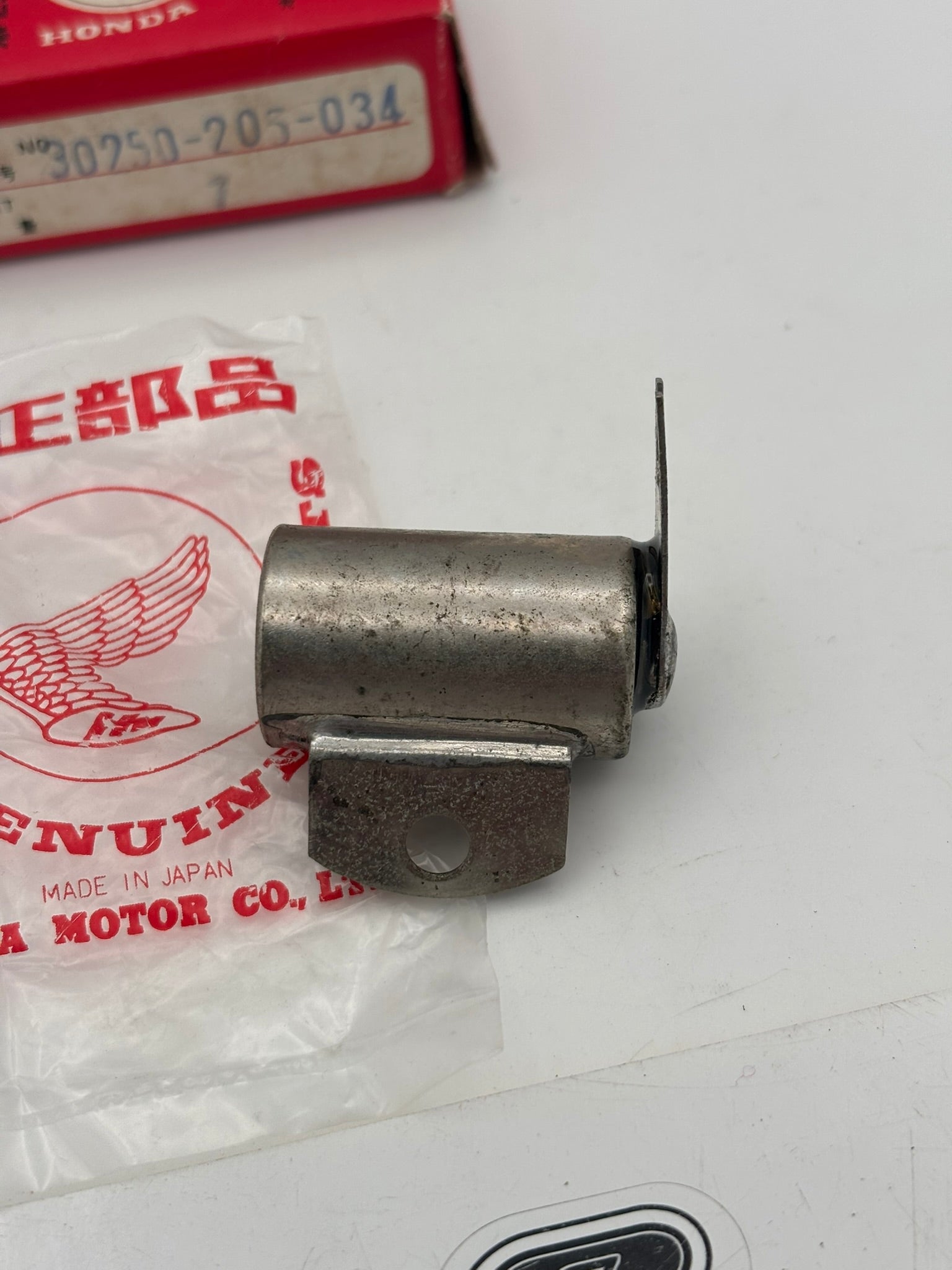 HONDA CONDENSER (SUB 30250-003-004 ) 30250-205-034 H236