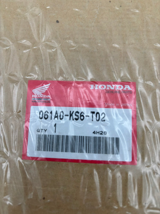 HONDA 1987 CR125R GASKET KIT (SUB 061A0-KS6-702 ) 061A0-KS6-T02 H240