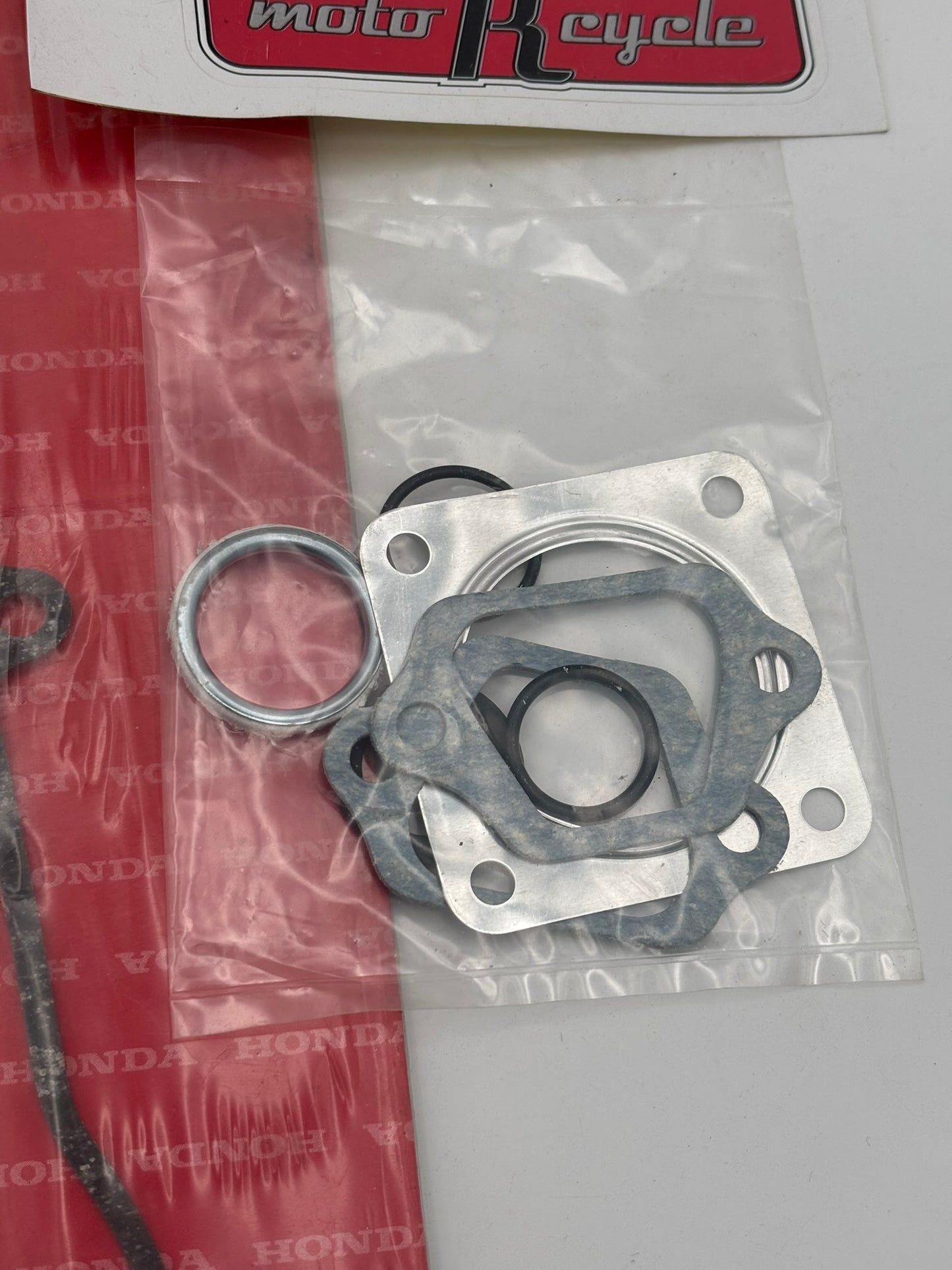 HONDA SB50 GASKET KIT (INCOMPLETE) (SUB 061A0-GS6-701 061A0-GS6-406 ) 061A0-GS6-700-I H240