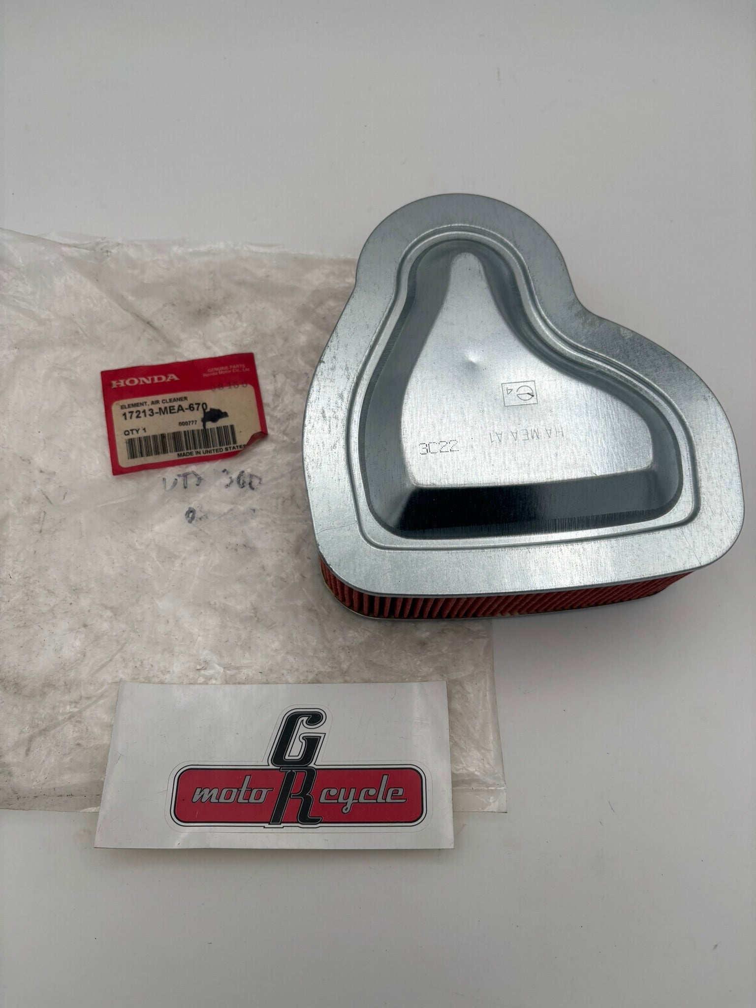 HONDA AIR FILTER 17213-MEA-670 H241