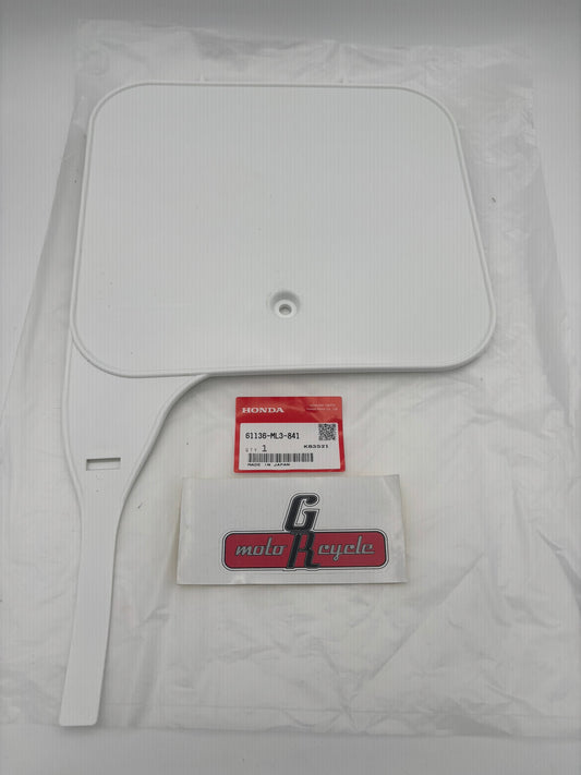 HONDA FRONT NUMBER PLATE WHITE 61136-ML3-841 H99