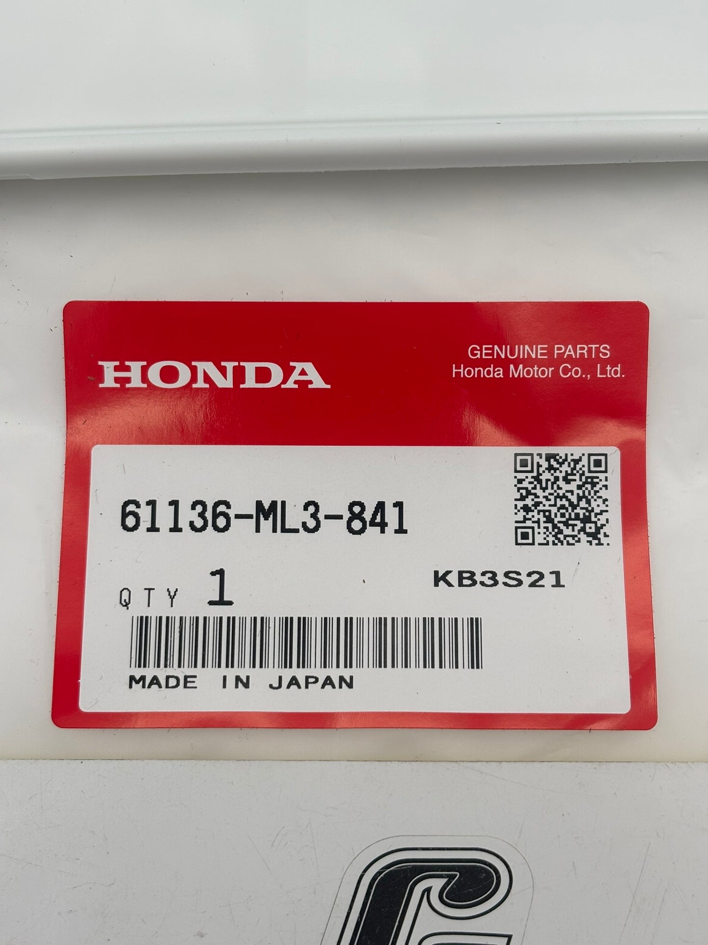 HONDA FRONT NUMBER PLATE WHITE 61136-ML3-841 H99