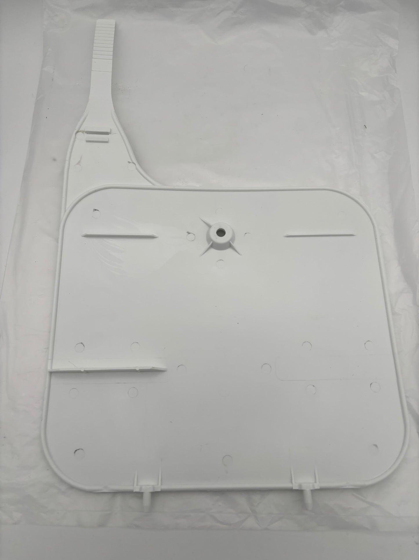 HONDA FRONT NUMBER PLATE WHITE 61136-ML3-841 H99