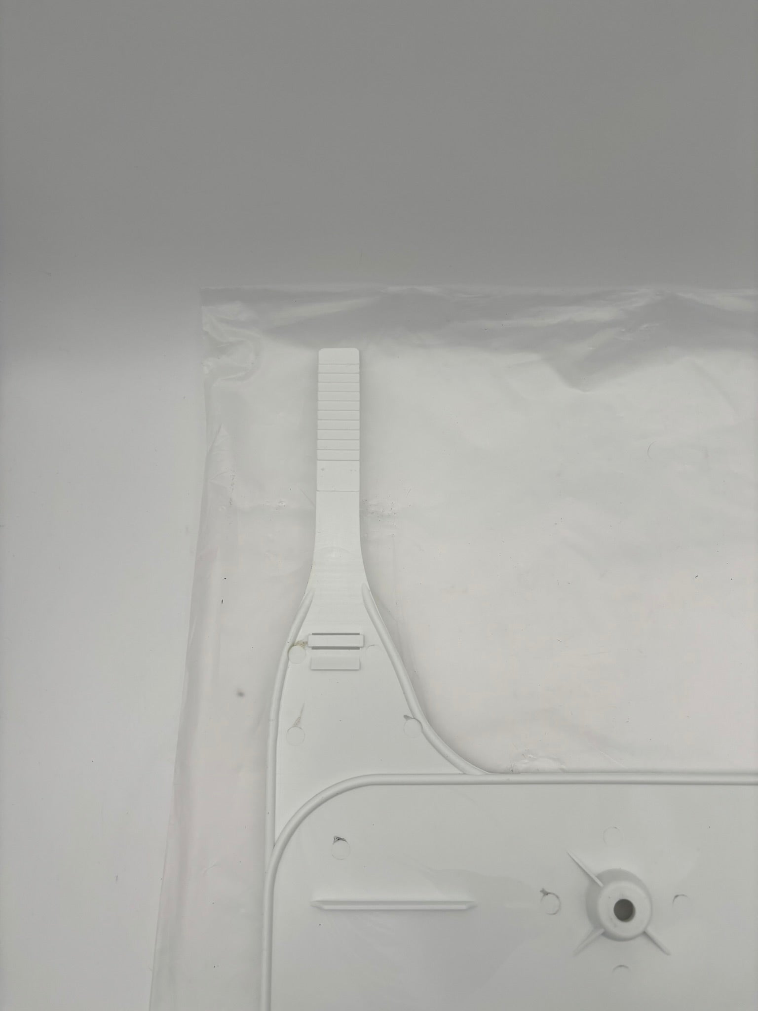 HONDA FRONT NUMBER PLATE WHITE 61136-ML3-841 H99