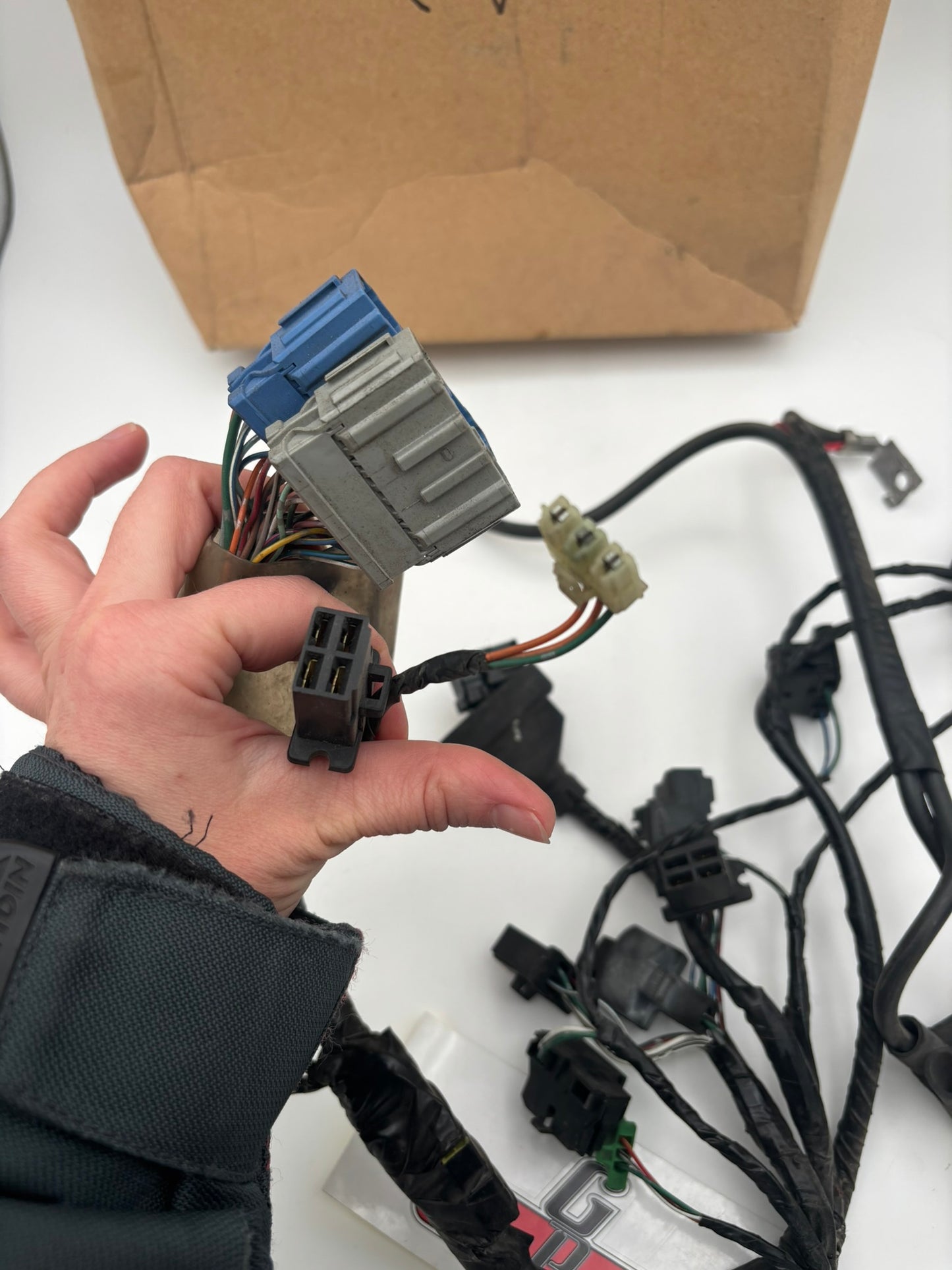 HONDA USED HARNESS & CABLE SET (SUB 32102-MCW-A00 32108-MCW-A00 ) 06320-MCW-305-U H241