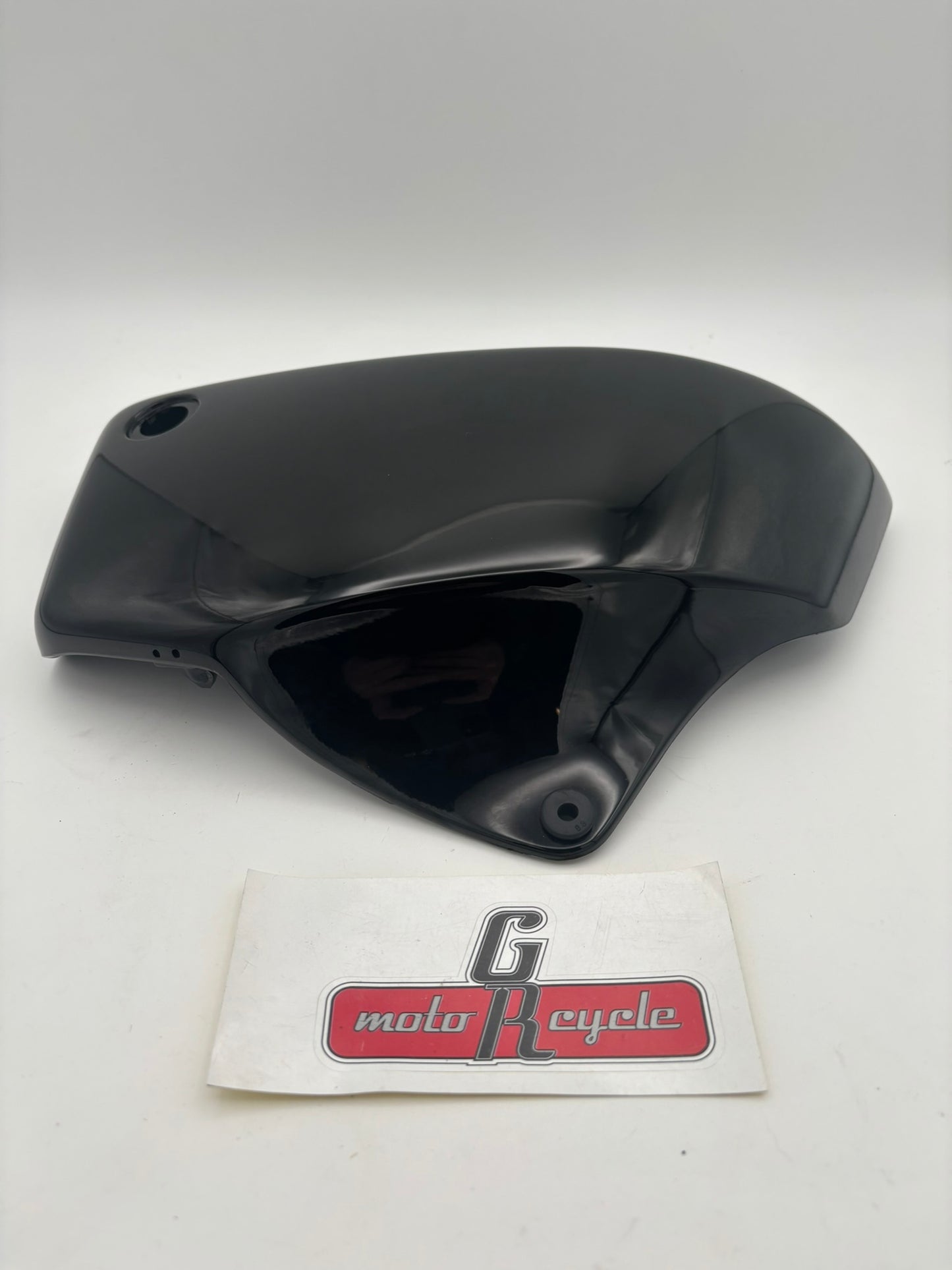 HONDA USED RIGHT SIDE COVER *NH1* 83500-MAH-000ZH-U H242