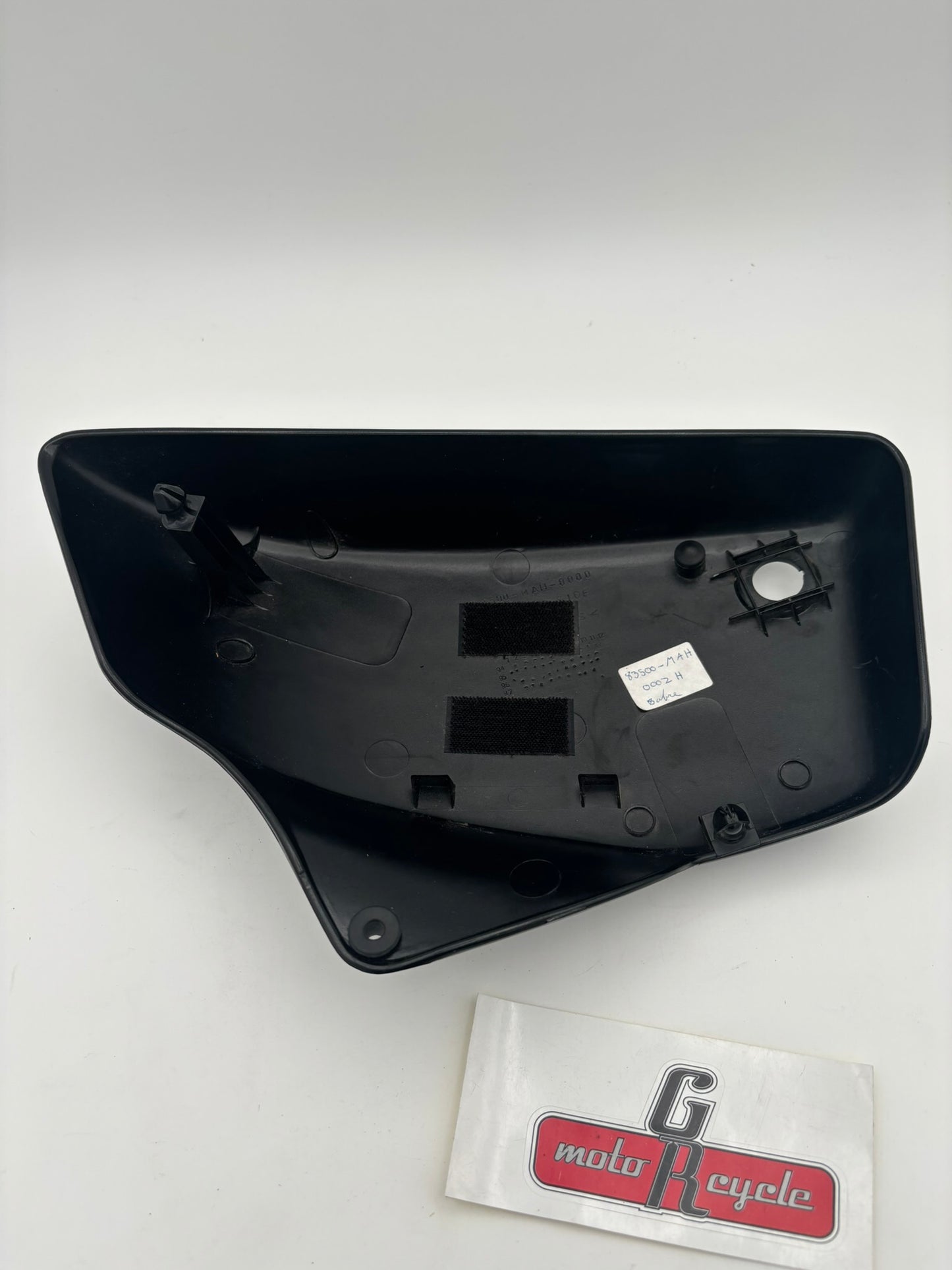 HONDA USED RIGHT SIDE COVER *NH1* 83500-MAH-000ZH-U H242