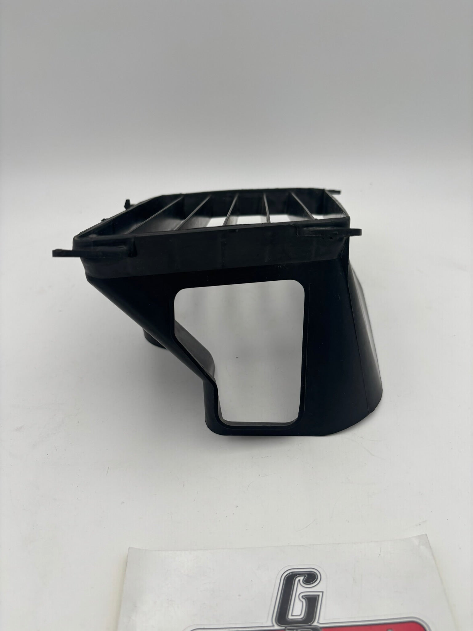 HONDA USED LEFT SIDE COWL LOWER LOUVER 64295-MN5-000-U H242
