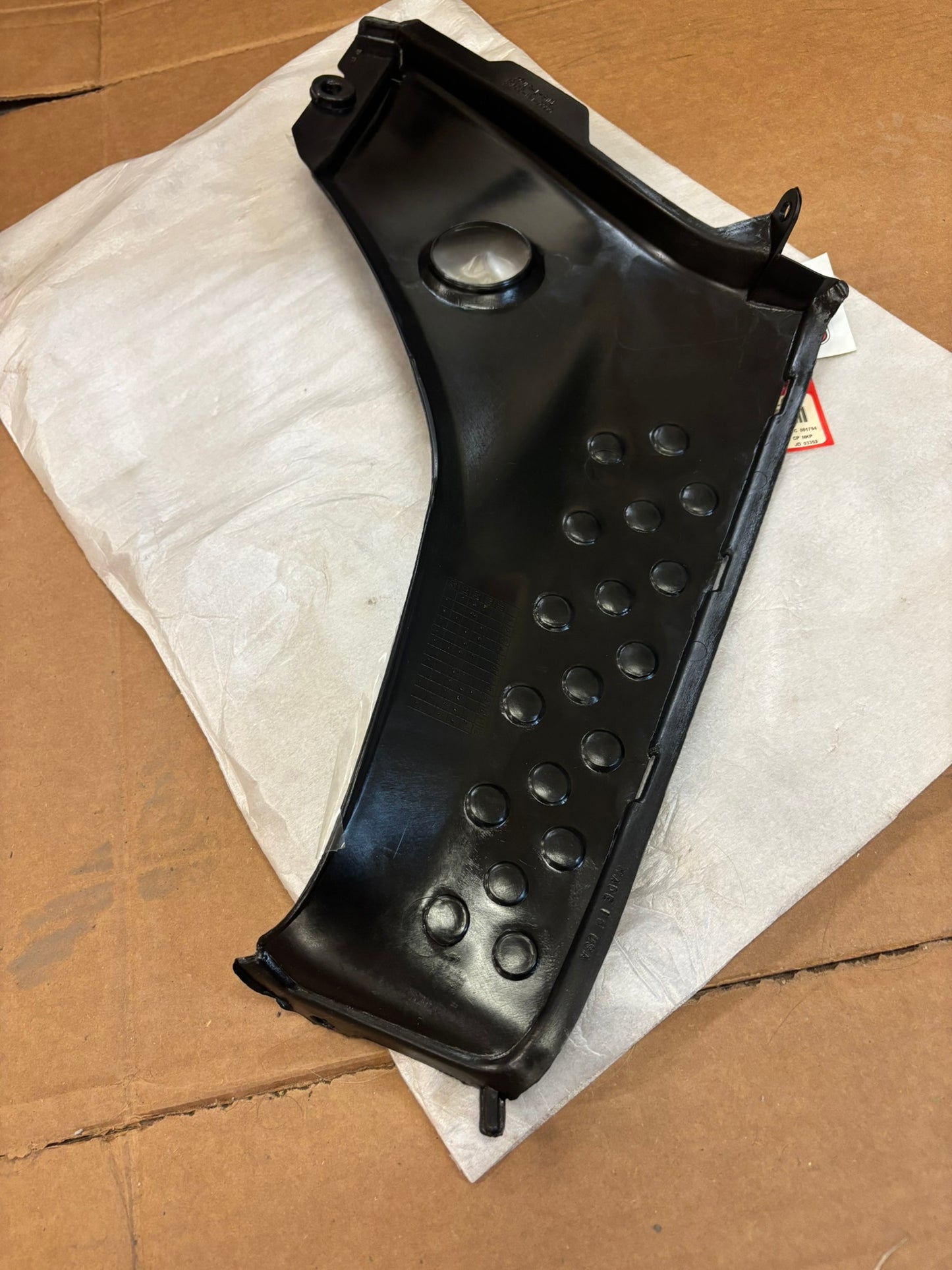 HONDA LEFT SIDE COVER 83650-HN1-000ZA HBOX