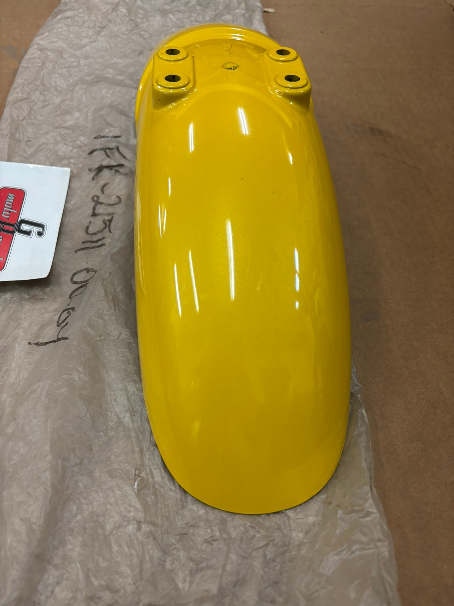 YAMAHA FRONT FENDER 1FK-21511-00-0Y Y277