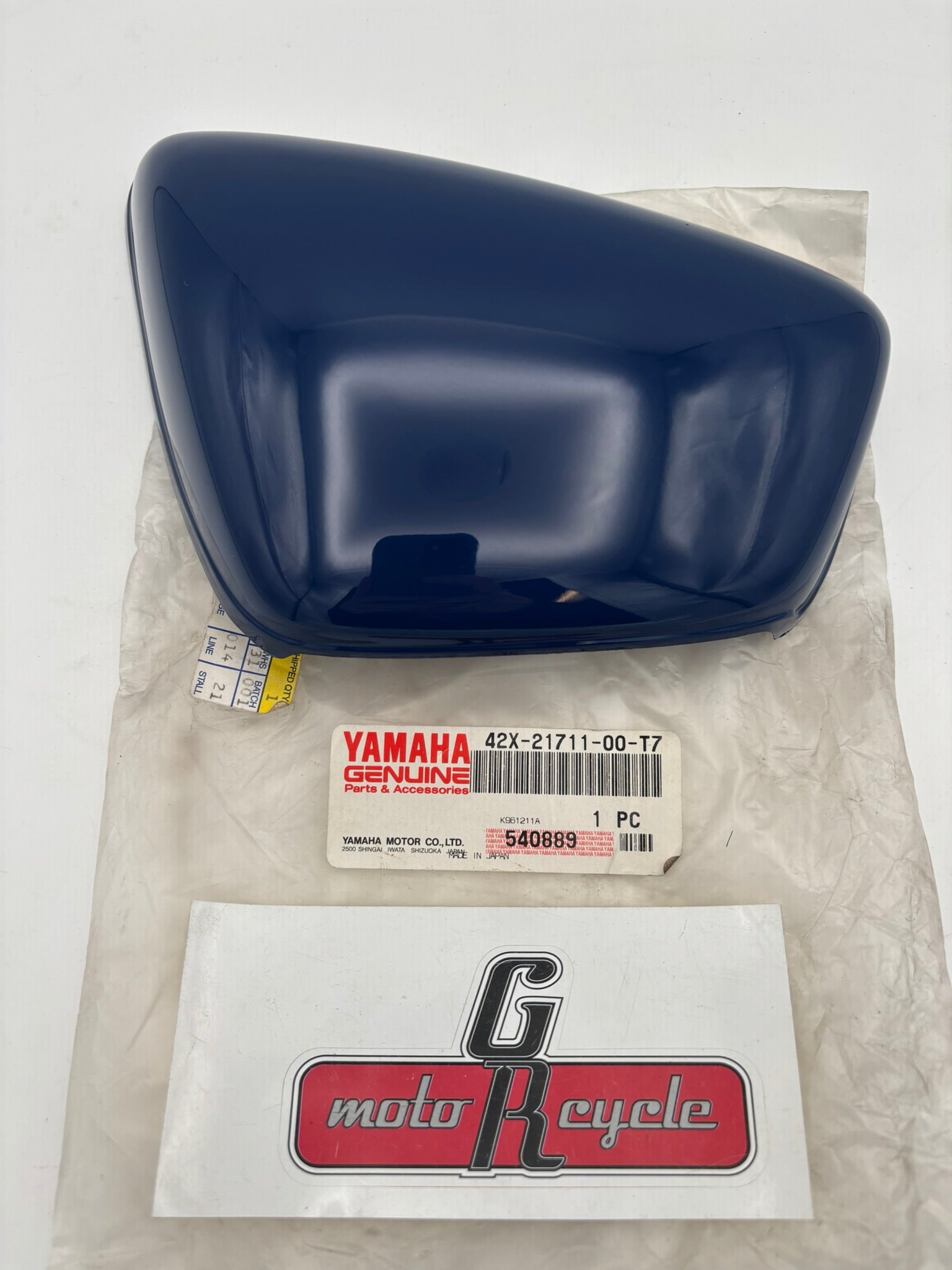 YAMAHA SIDE COVER 1. 42X-21711-00-T7 Y277