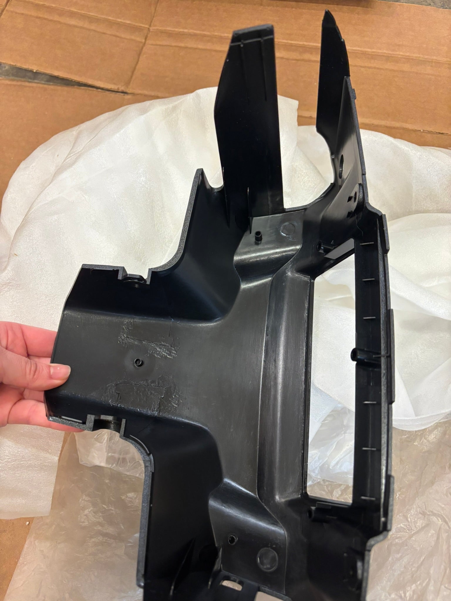 YAMAHA HANDLEBAR UPPER COVER 2. 2EK-26145-20-00 YBOX
