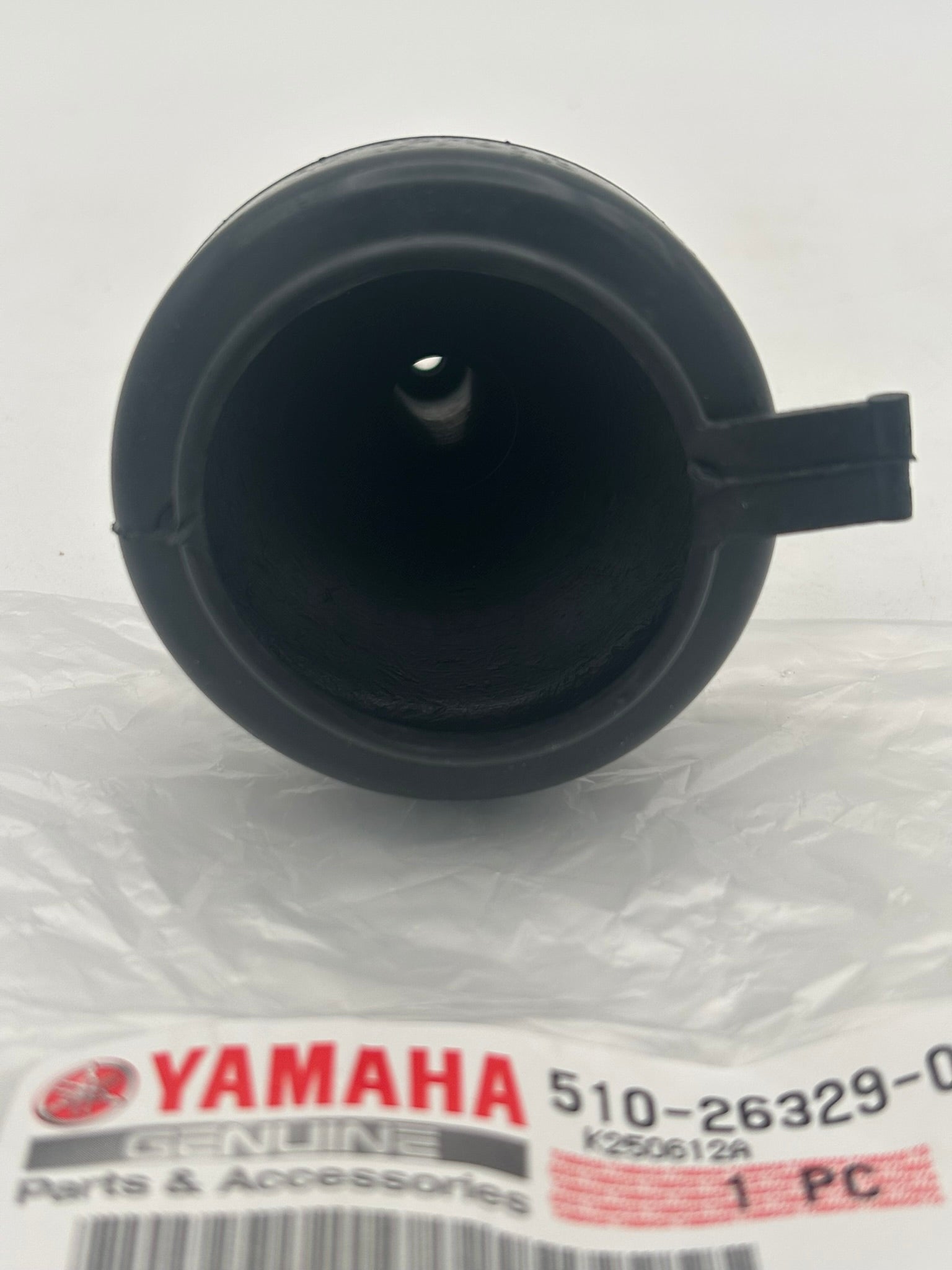 YAMAHA RUBBER CAP (SUB 510-26329-00-00 ) 510-26329-01-00 Y91