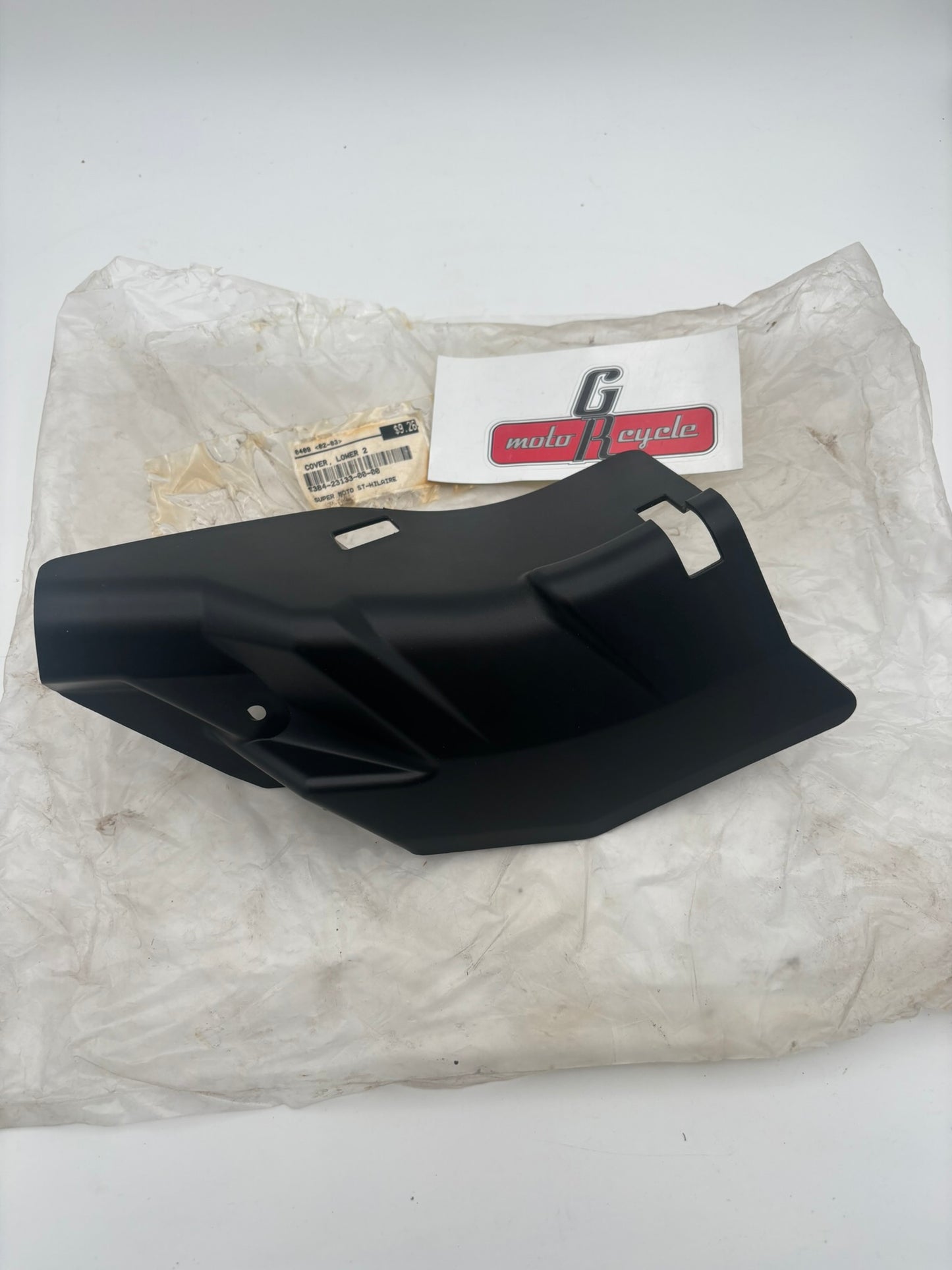 YAMAHA LOWER COVER 1. 3B4-23123-00-00 Y278