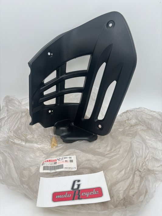 YAMAHA FLAP 5LP-21691-00-00 Y279