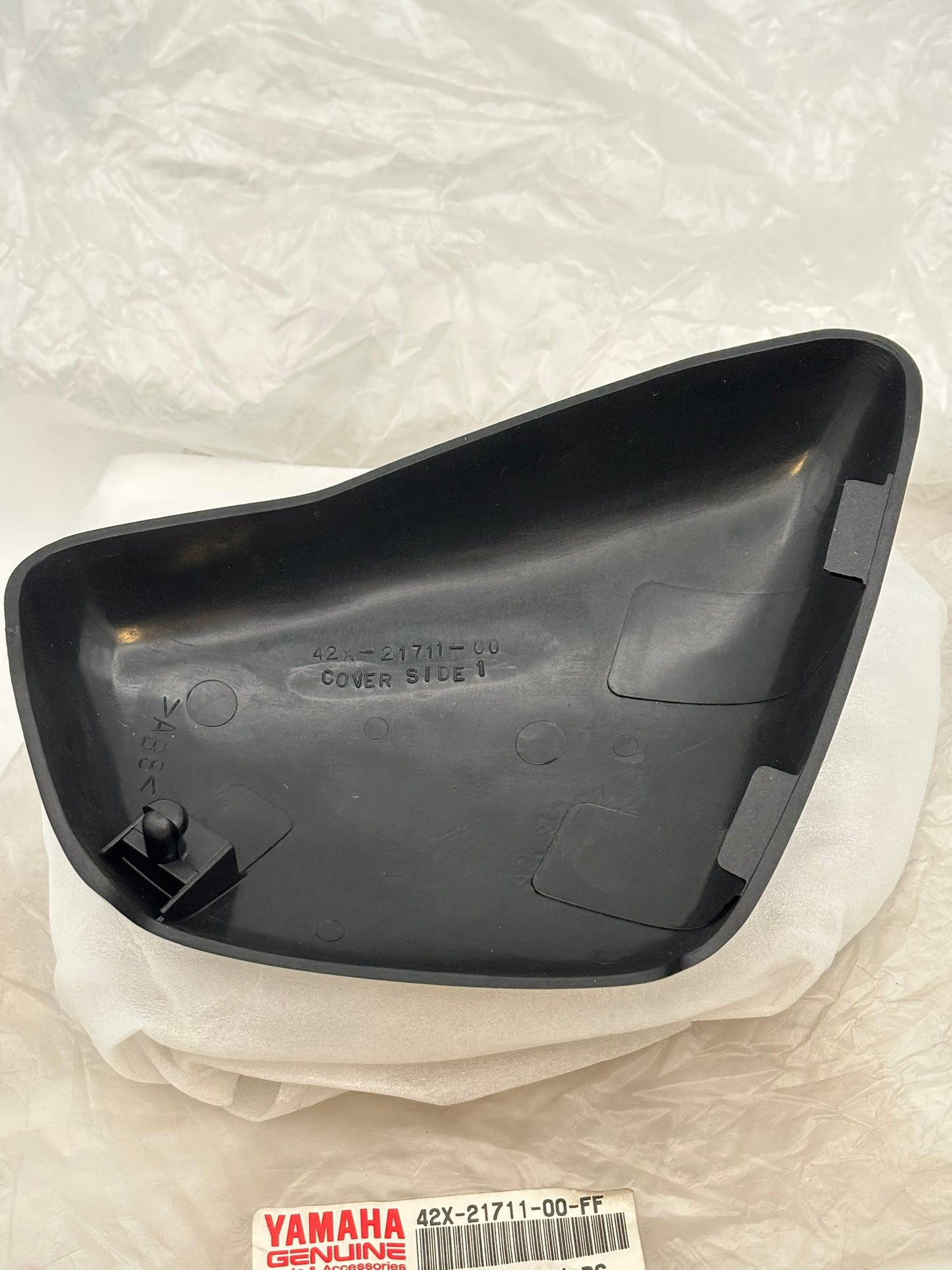 YAMAHA SIDE COVER 1. 42X-21711-00-FF Y278
