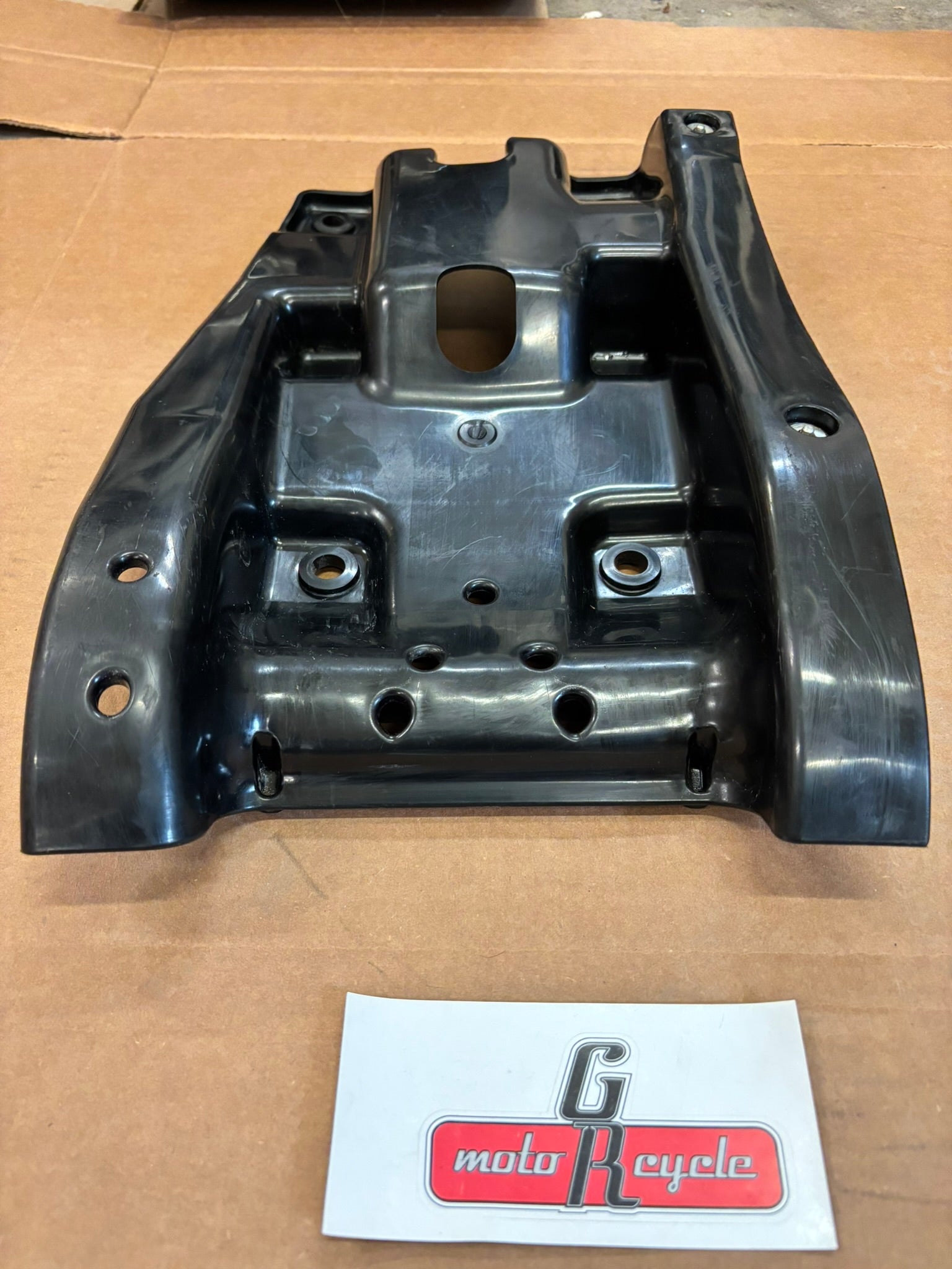 YAMAHA USED REAR SKID PLATE COVER 1S3-2219X-00-00-U Y279
