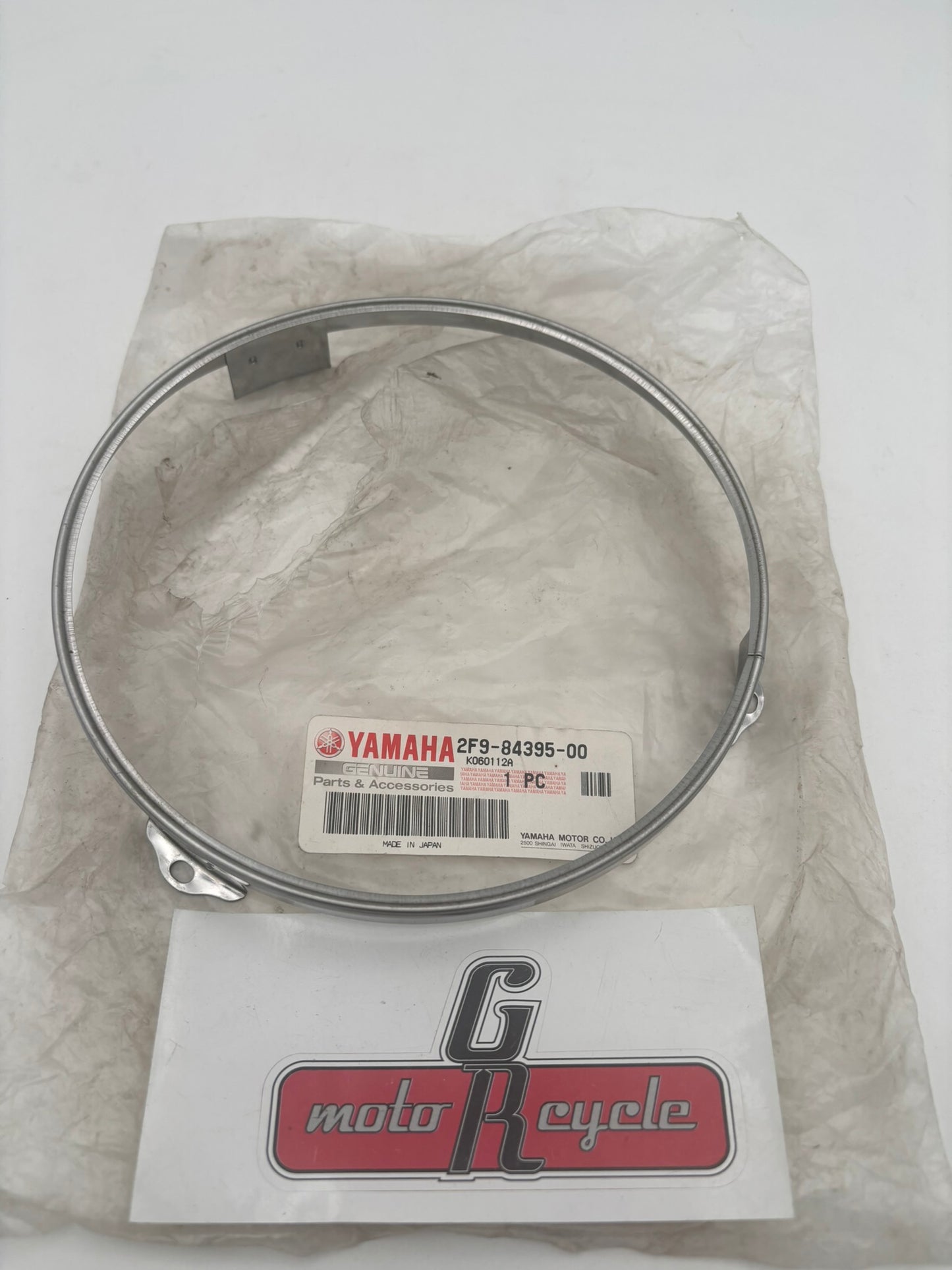 YAMAHA RETAINING RING 2F9-84395-00-00 Y277
