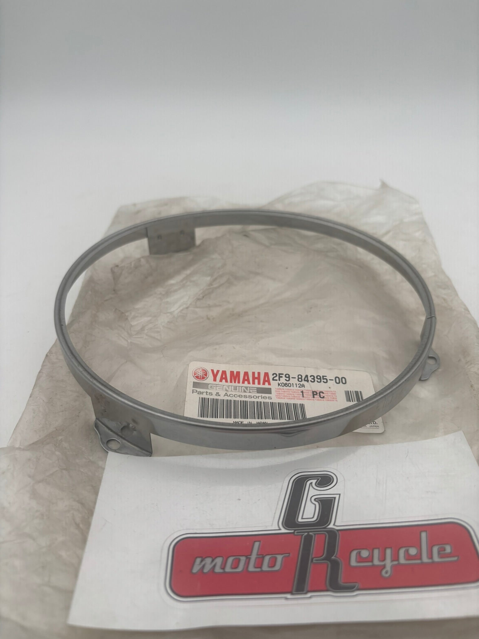 YAMAHA RETAINING RING 2F9-84395-00-00 Y277