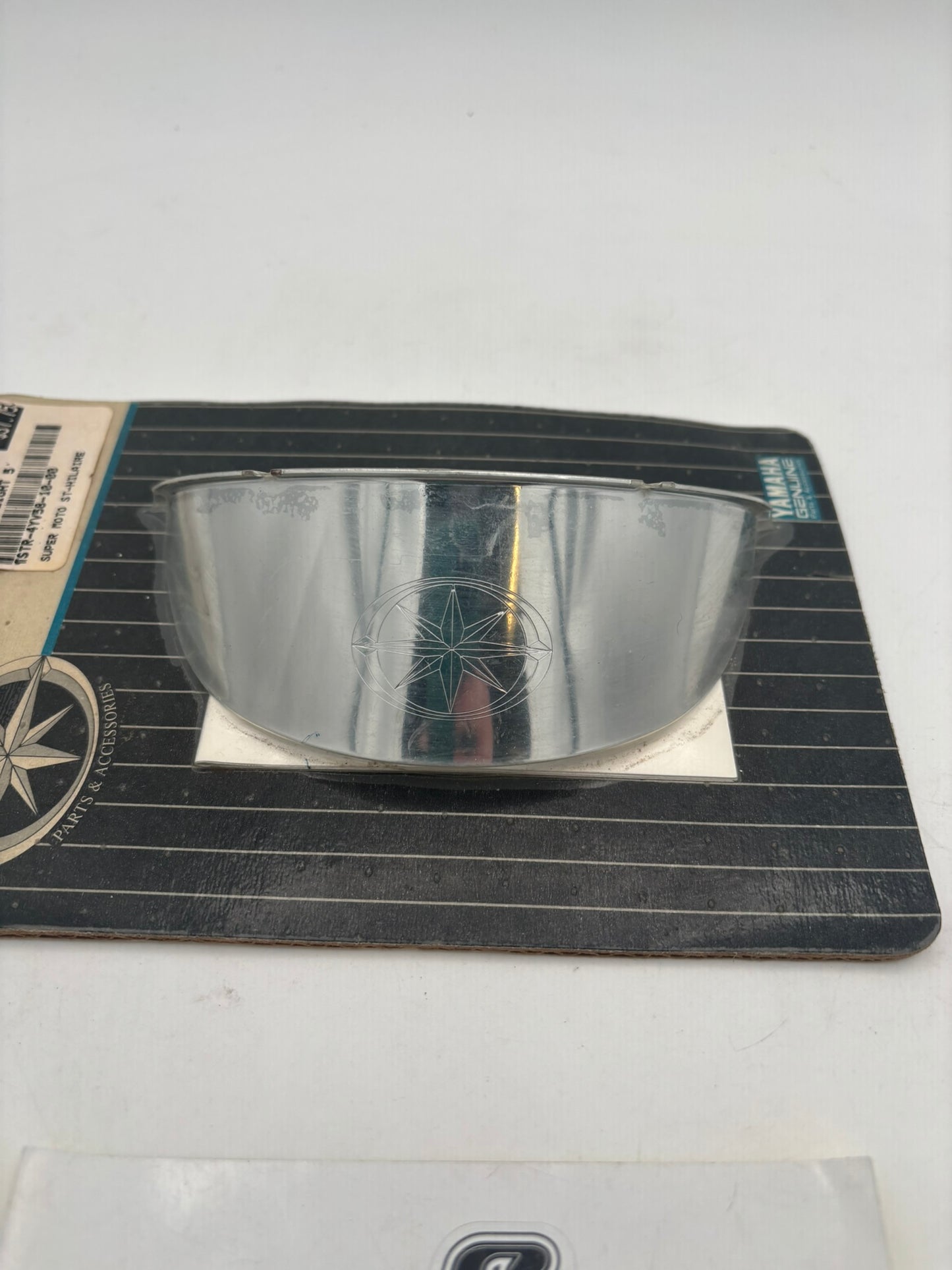 YAMAHA 98-2000 XVS650 99-2000 XVS1100 HEADLIGHT VISORS (5'') DRAG STAR STR-4YV58-10-00 Y280