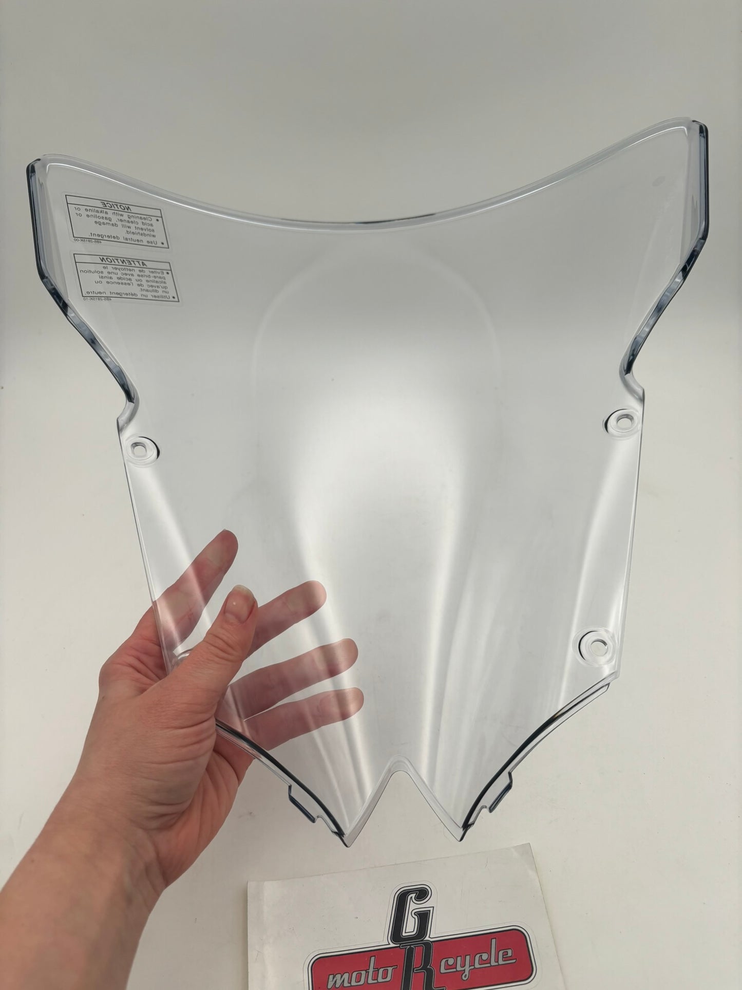 YAMAHA USED WINDSHIELD 13S-28381-10-00-U YBOX