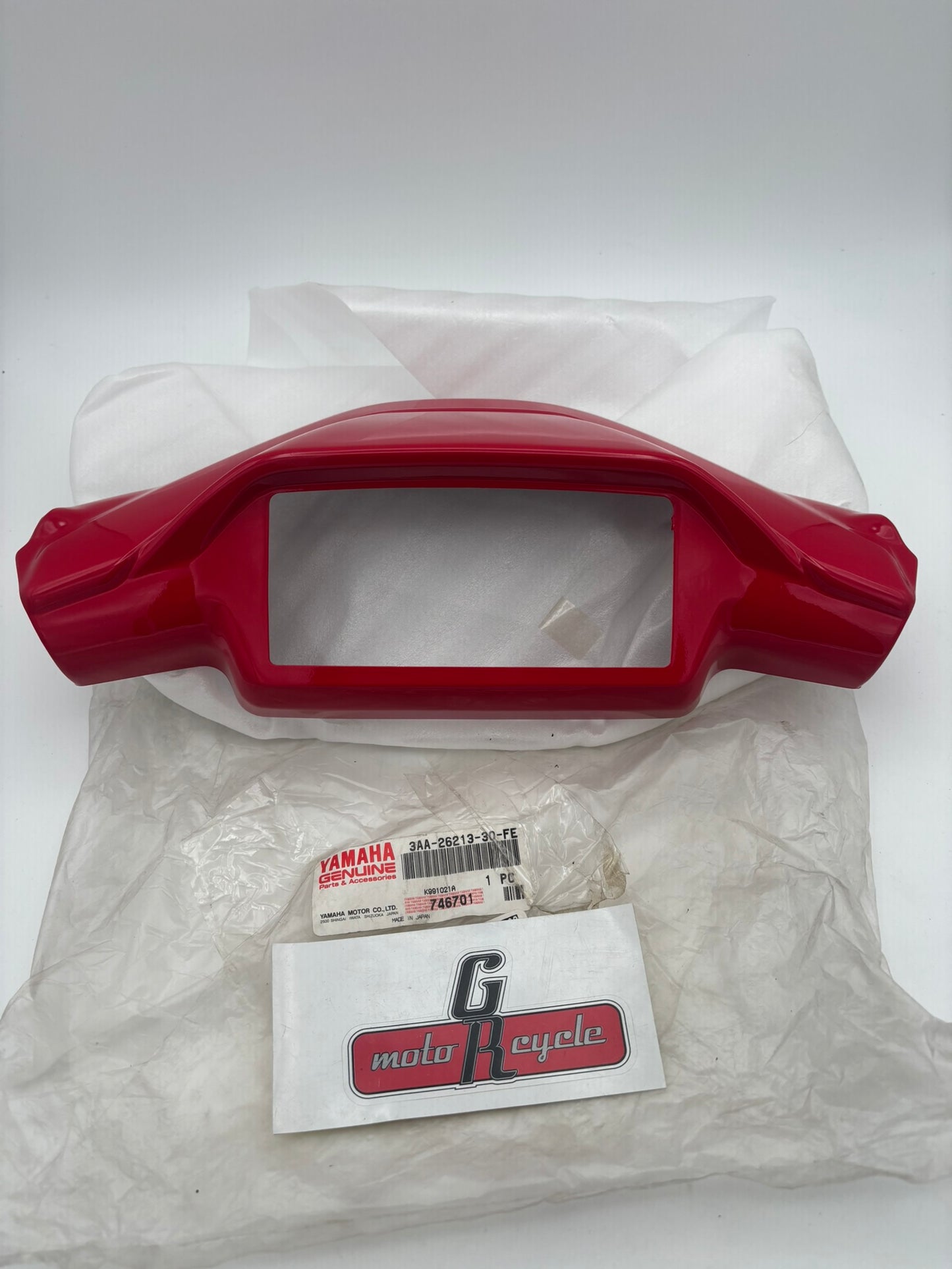 YAMAHA UPPER COVER 3AA-26213-30-FE Y280