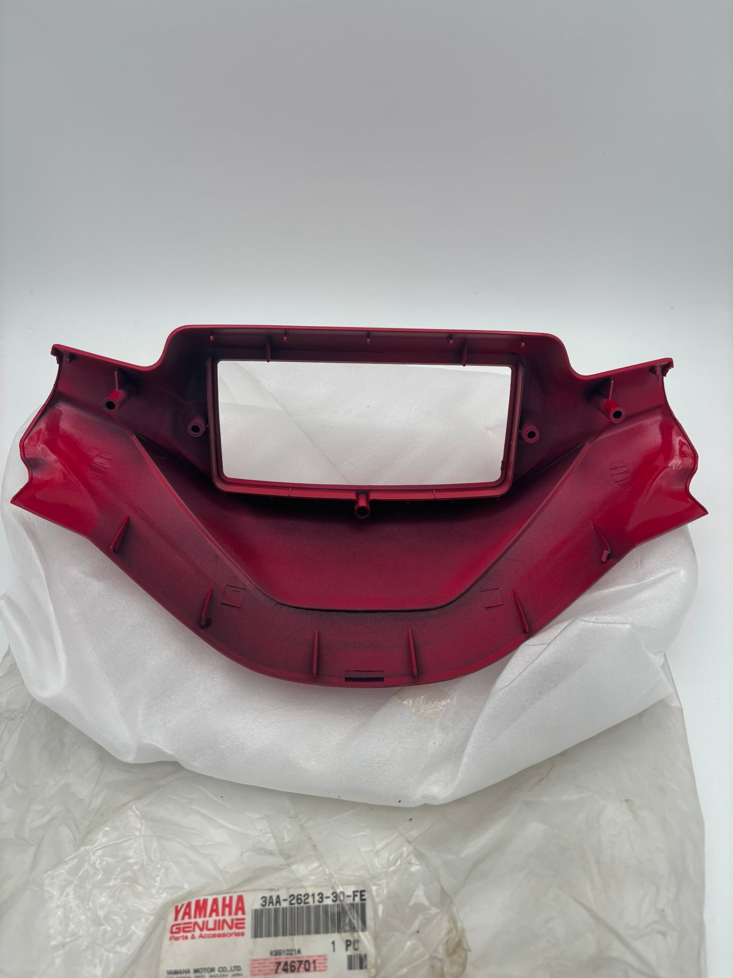 YAMAHA UPPER COVER 3AA-26213-30-FE Y280
