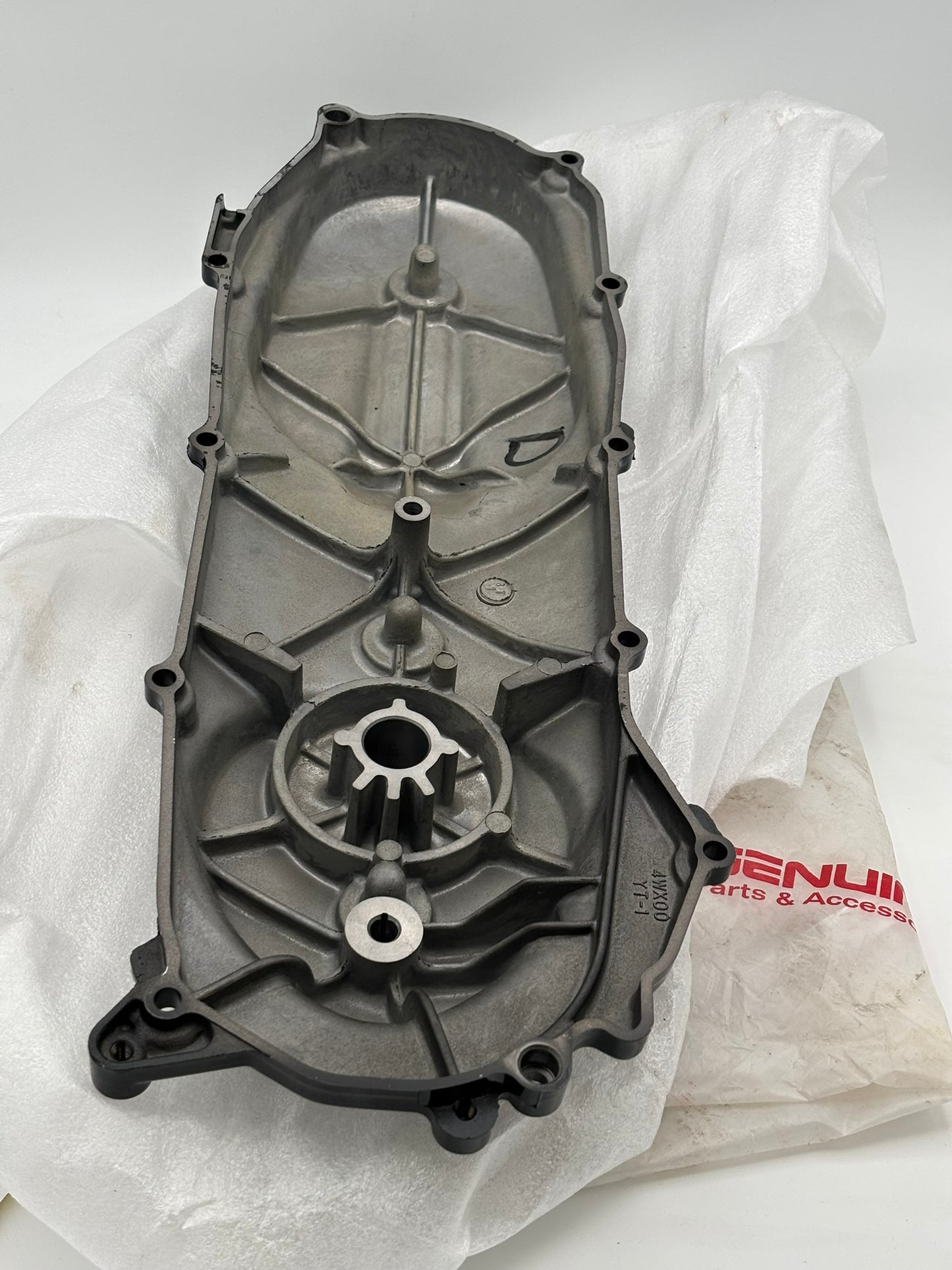 YAMAHA CRANKCASE COVER 1. 4WX-E5411-00-33 Y281