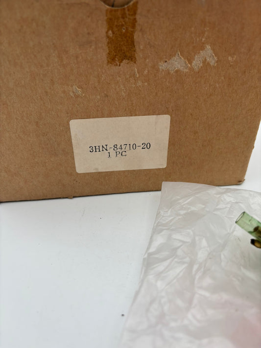 YAMAHA TAIL LIGHT UNIT ASSY 3HN-84710-20-00 Y280