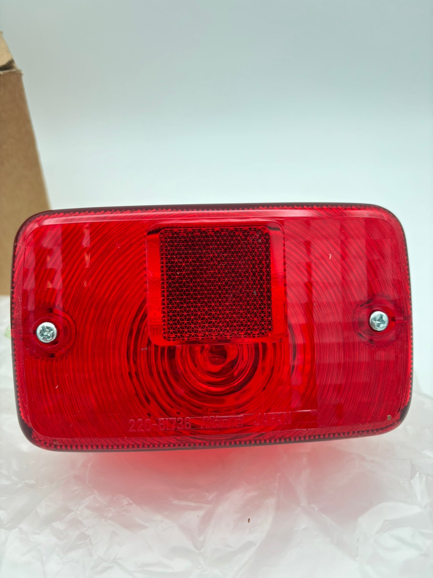 YAMAHA TAIL LIGHT UNIT ASSY 3HN-84710-20-00 Y280